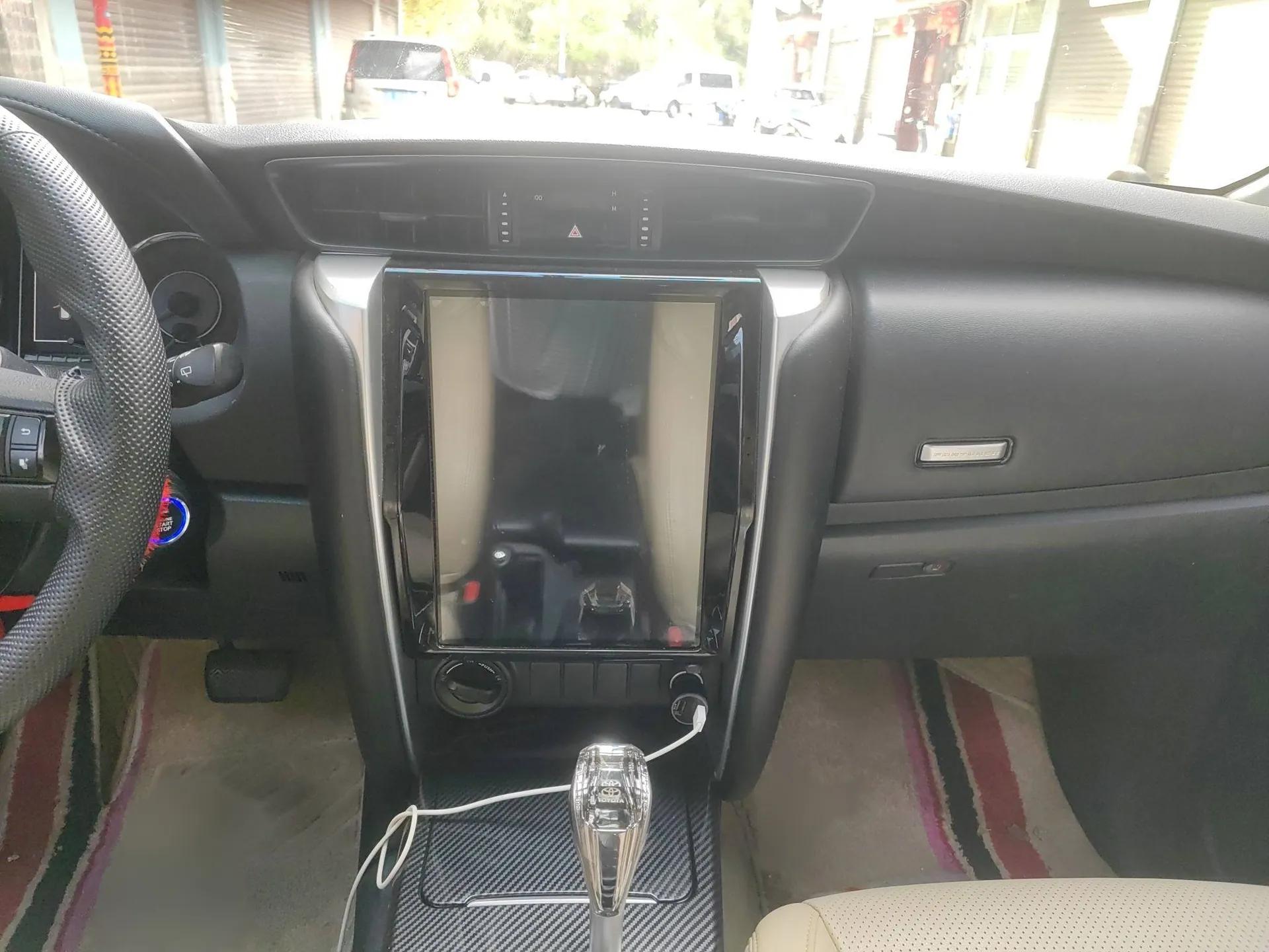 Toyota Fortuner 2016 2.7L Middle East Version — миниатюра 15