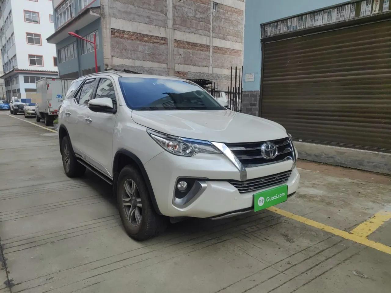 Toyota Fortuner 2016 2.7L Middle East Version — миниатюра 3