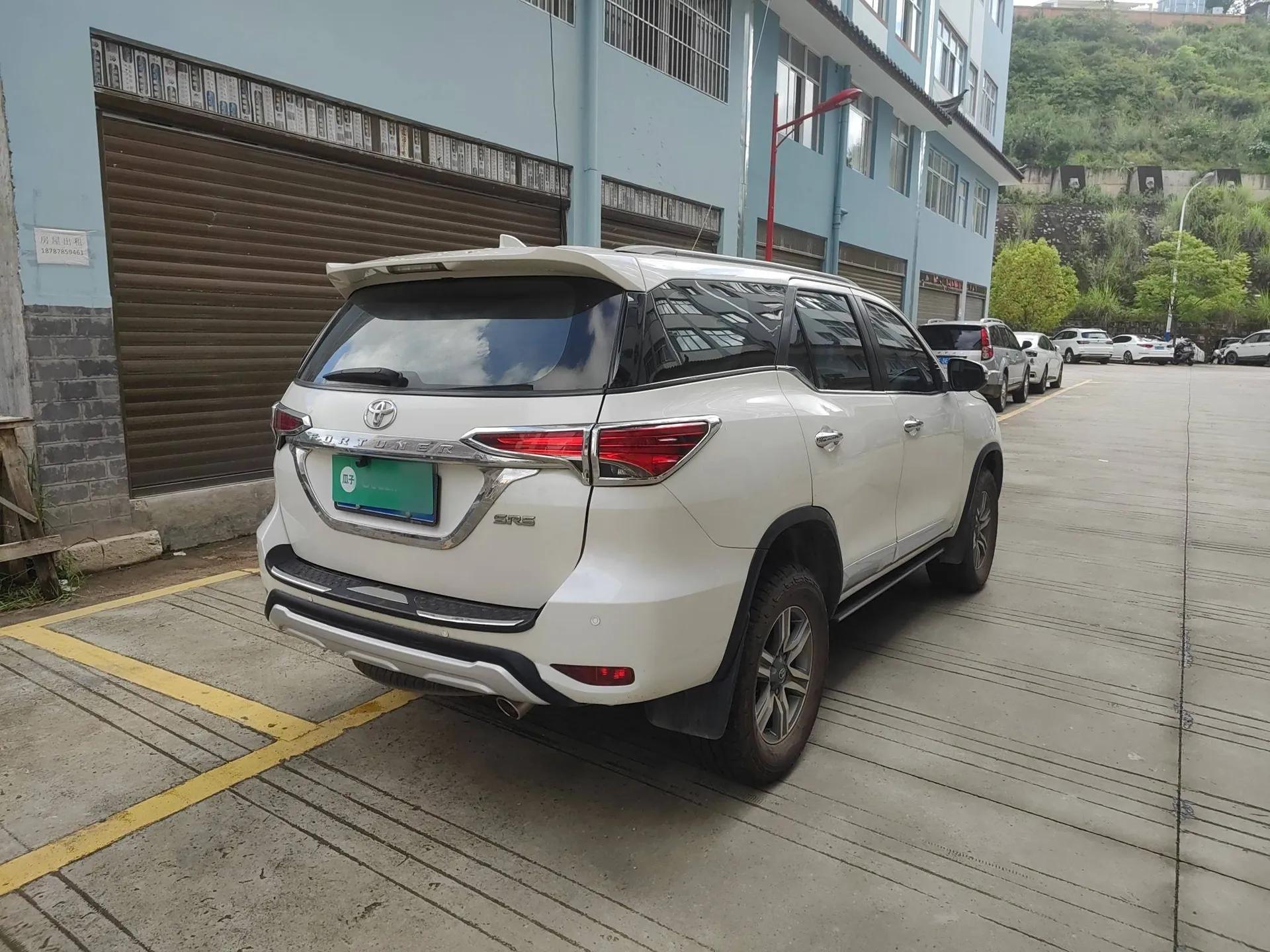 Toyota Fortuner 2016 2.7L Middle East Version — миниатюра 5