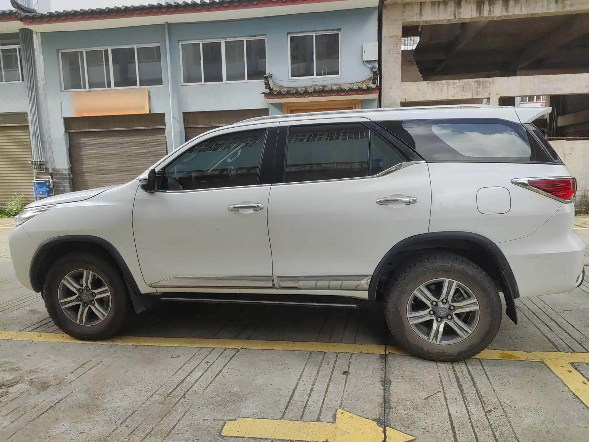 Toyota Fortuner 2016 2.7L Middle East Version — миниатюра 8