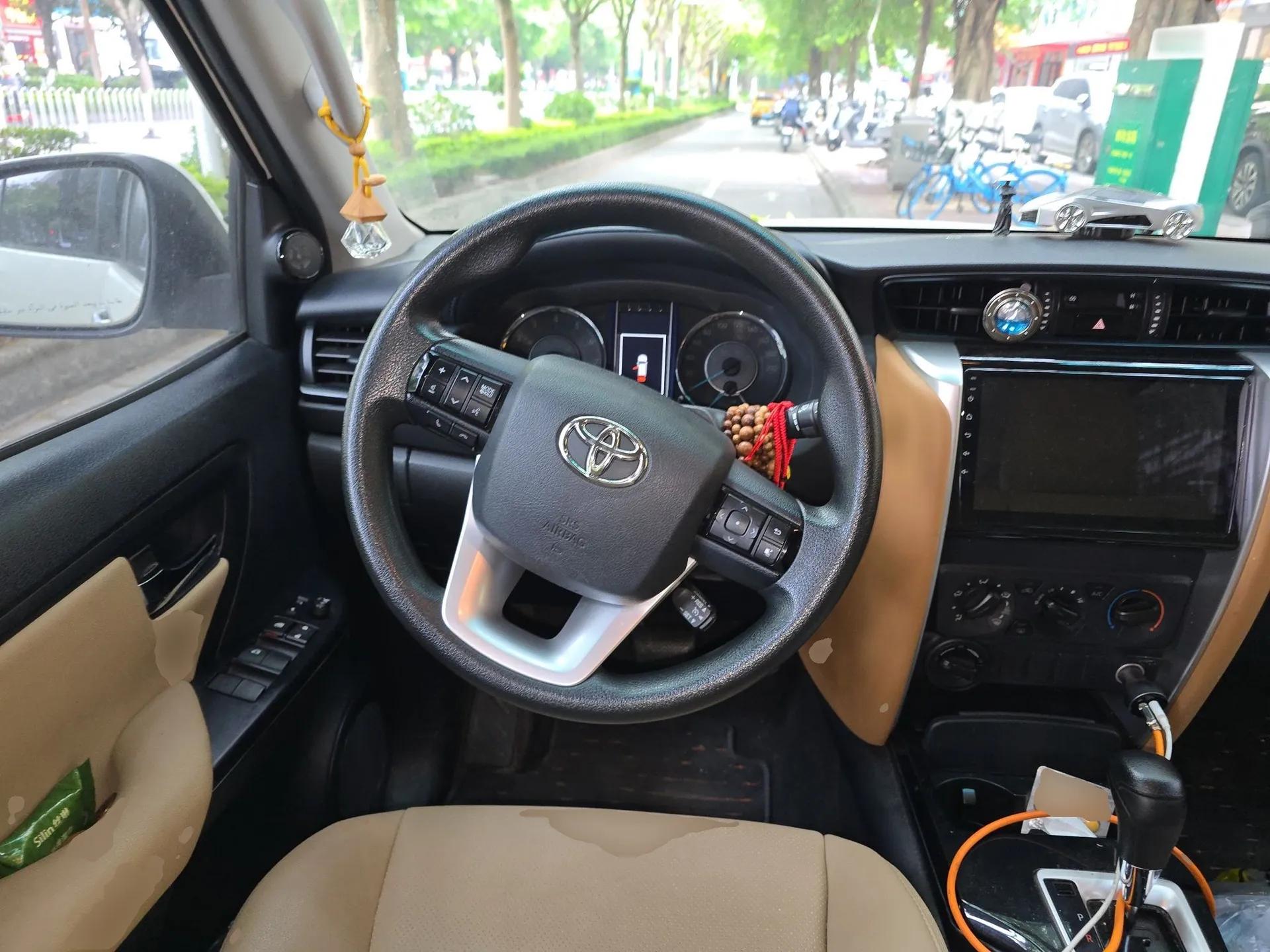 Toyota Fortuner 2016 2.7L Middle East Version — миниатюра 11