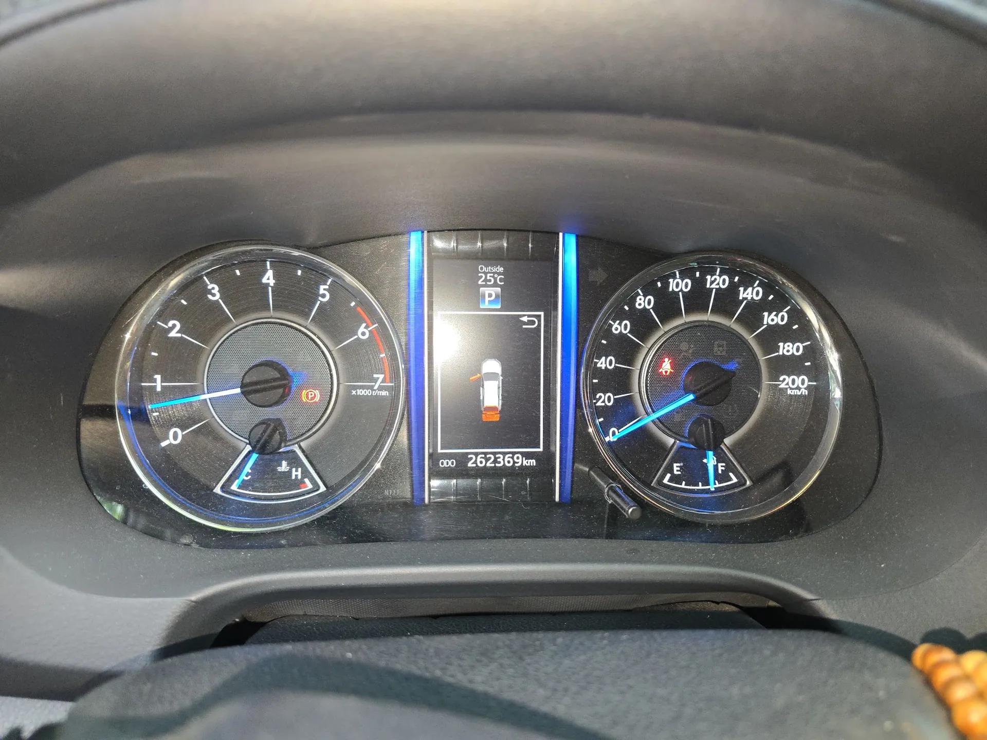 Toyota Fortuner 2016 2.7L Middle East Version — миниатюра 12
