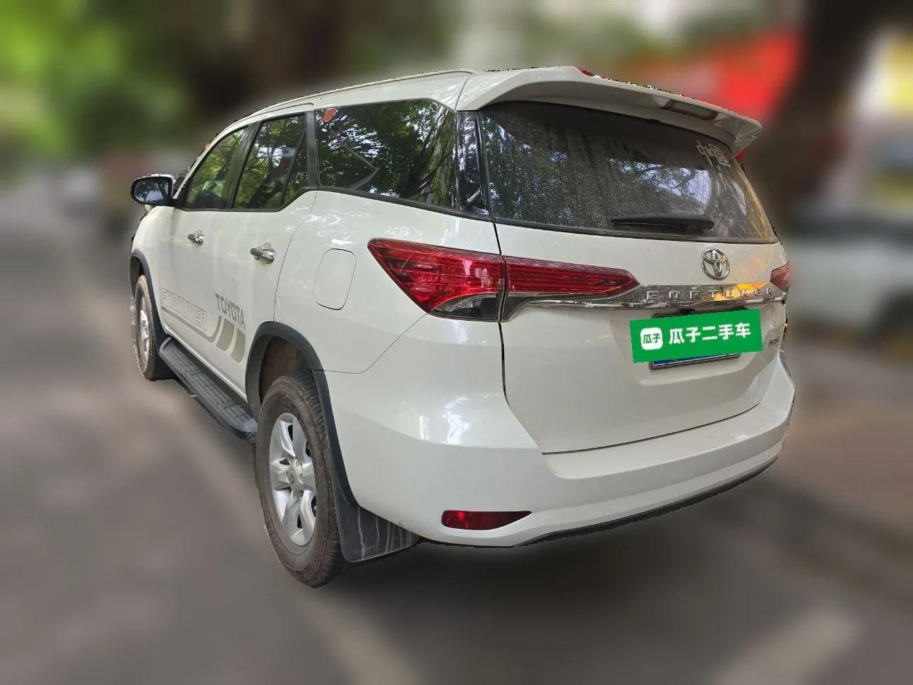Toyota Fortuner 2016 2.7L Middle East Version — миниатюра 4