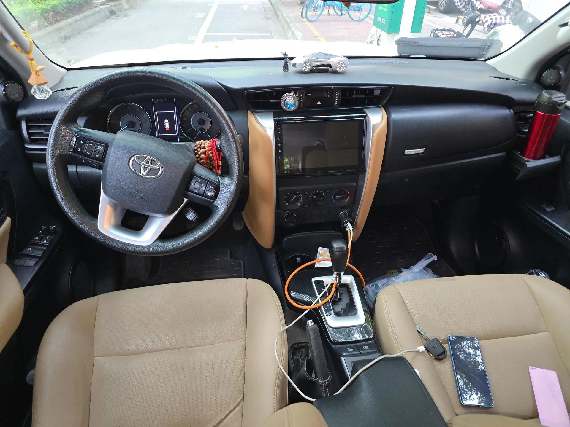 Toyota Fortuner 2016 2.7L Middle East Version — миниатюра 10