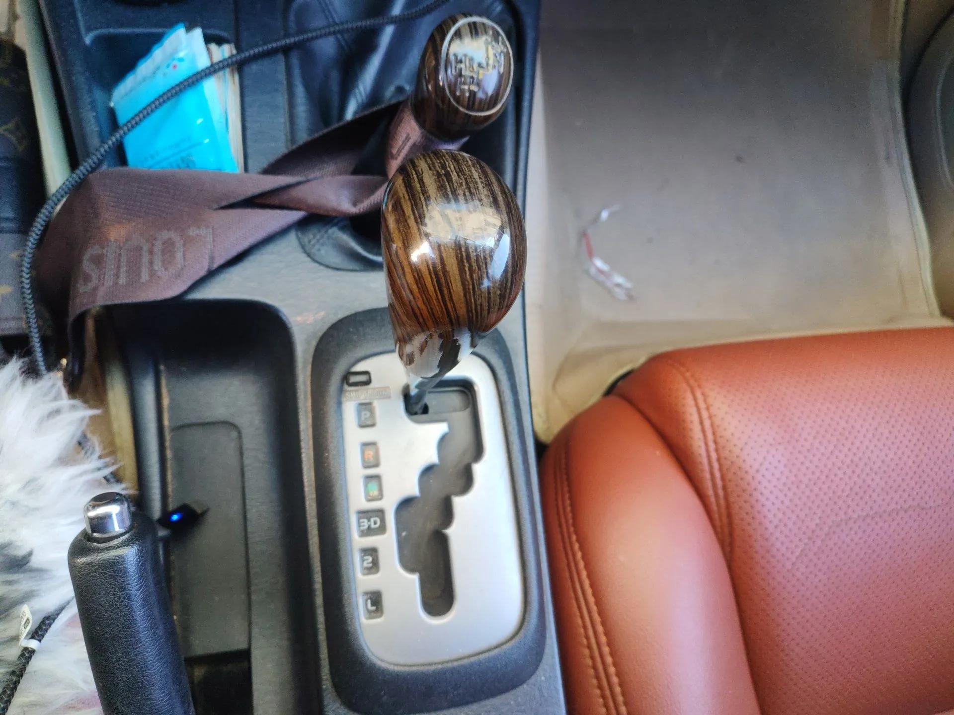 Toyota Fortuner  — миниатюра 15