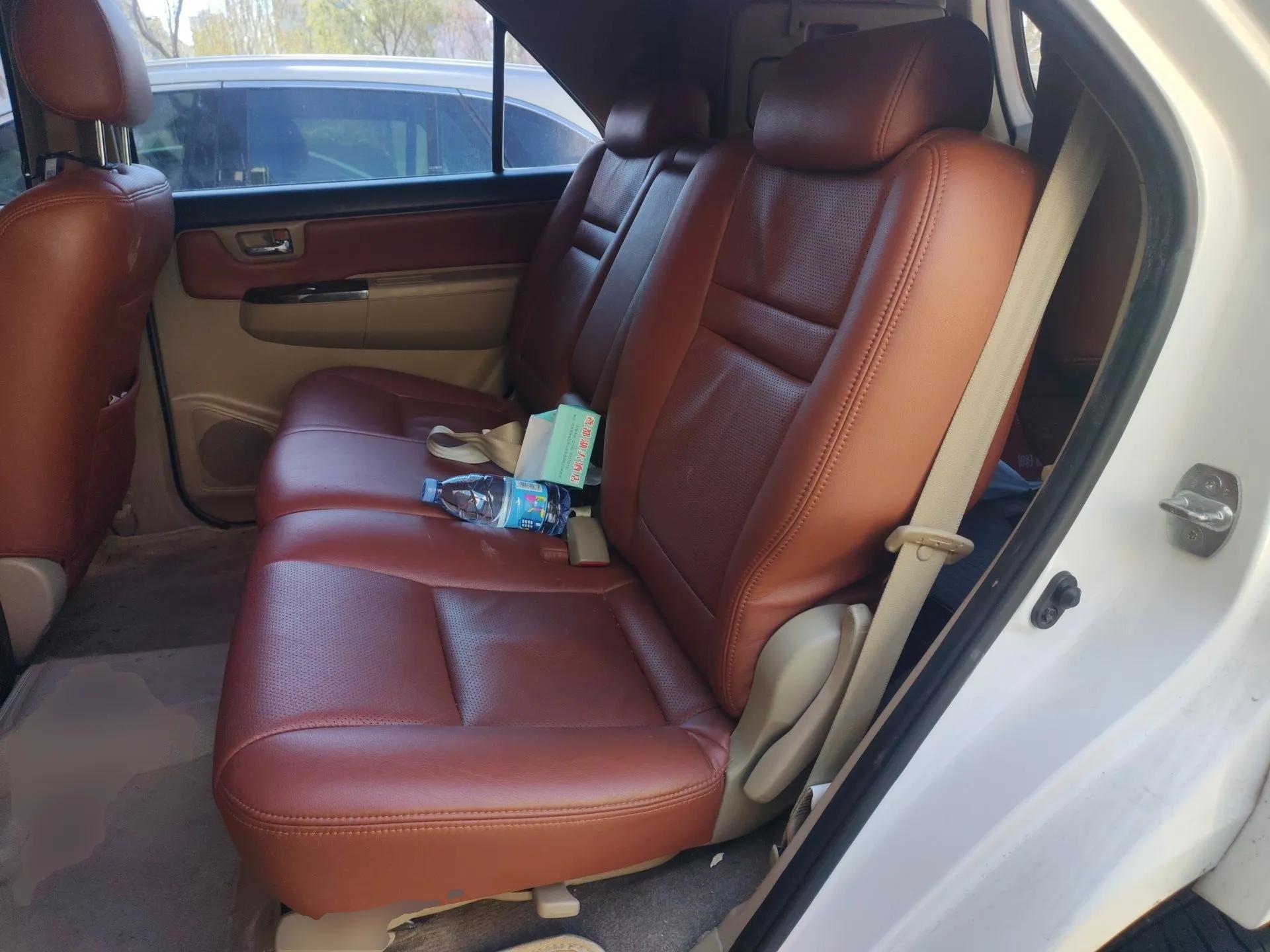 Toyota Fortuner  — миниатюра 18