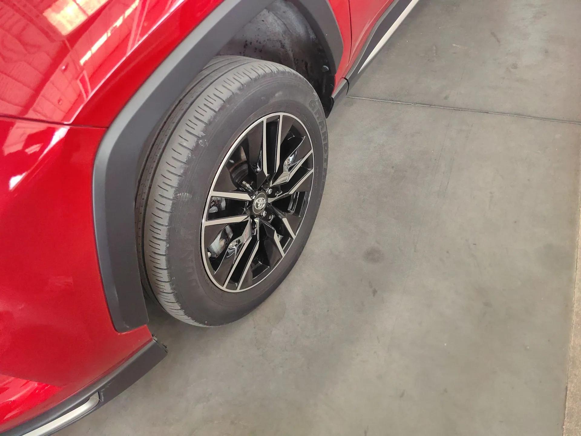 Toyota Wildlander New Energy 2021 High-Performance Edition 2.5L Two-Wheel Drive Powerful Version — миниатюра 9