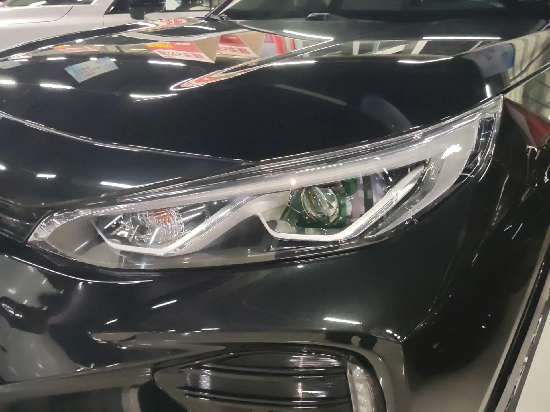 Toyota Wildlander New Energy 2021 High-Performance Edition 2.5L Four-Wheel Drive GT Version — миниатюра 5