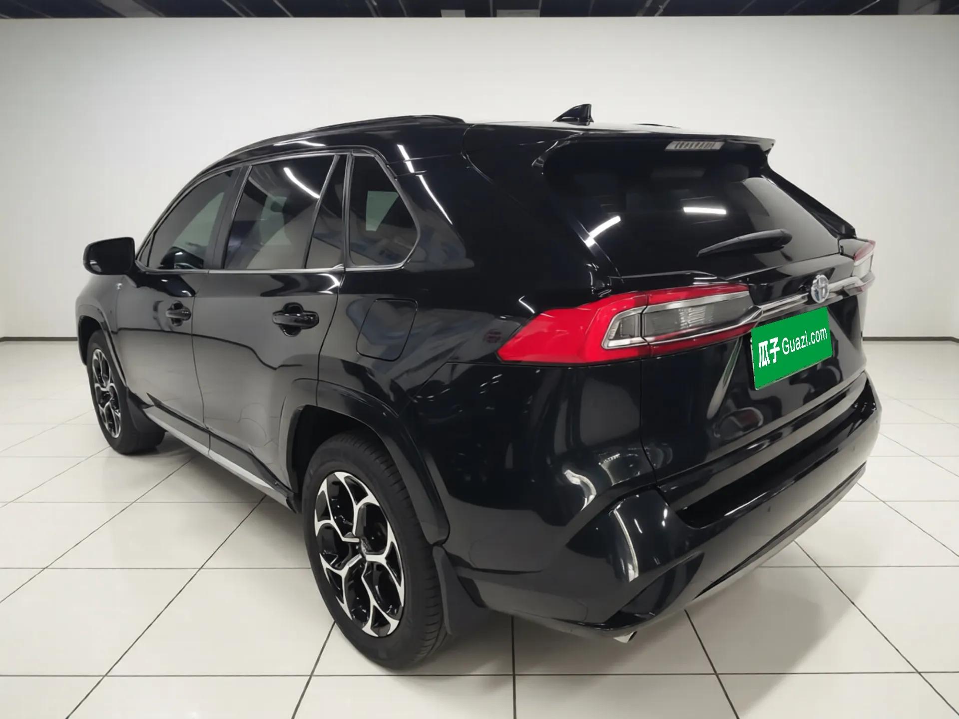 Toyota Wildlander New Energy 2021 High-Performance Edition 2.5L Four-Wheel Drive GT Version — миниатюра 7