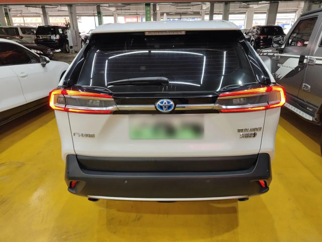 Toyota Wildlander New Energy 2021 High-Performance Edition 2.5L Two-Wheel Drive Powerful Version — миниатюра 3