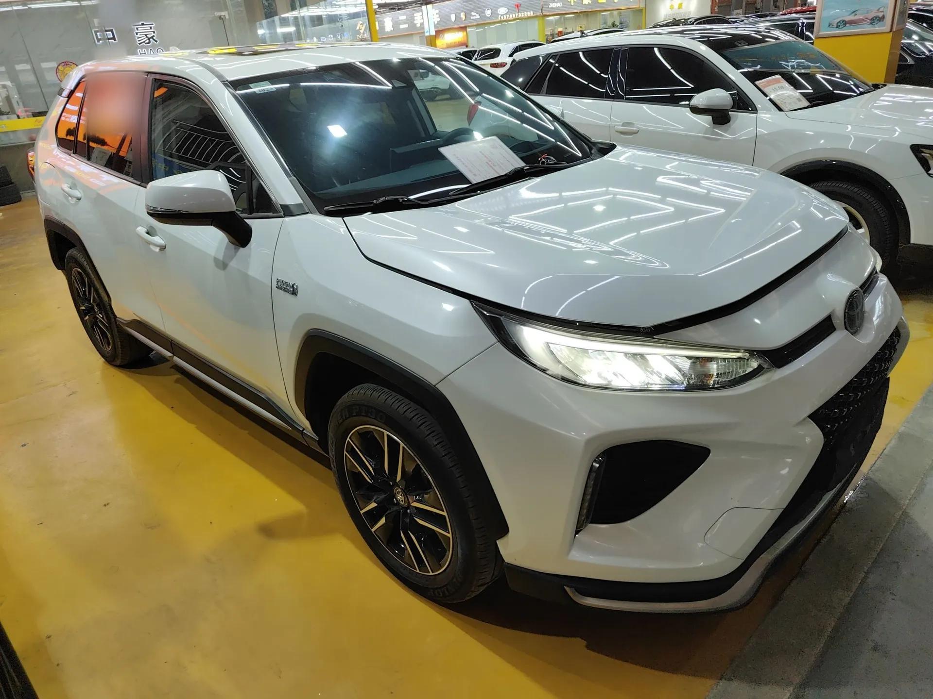 Toyota Wildlander New Energy 2021 High-Performance Edition 2.5L Two-Wheel Drive Powerful Version — миниатюра 6