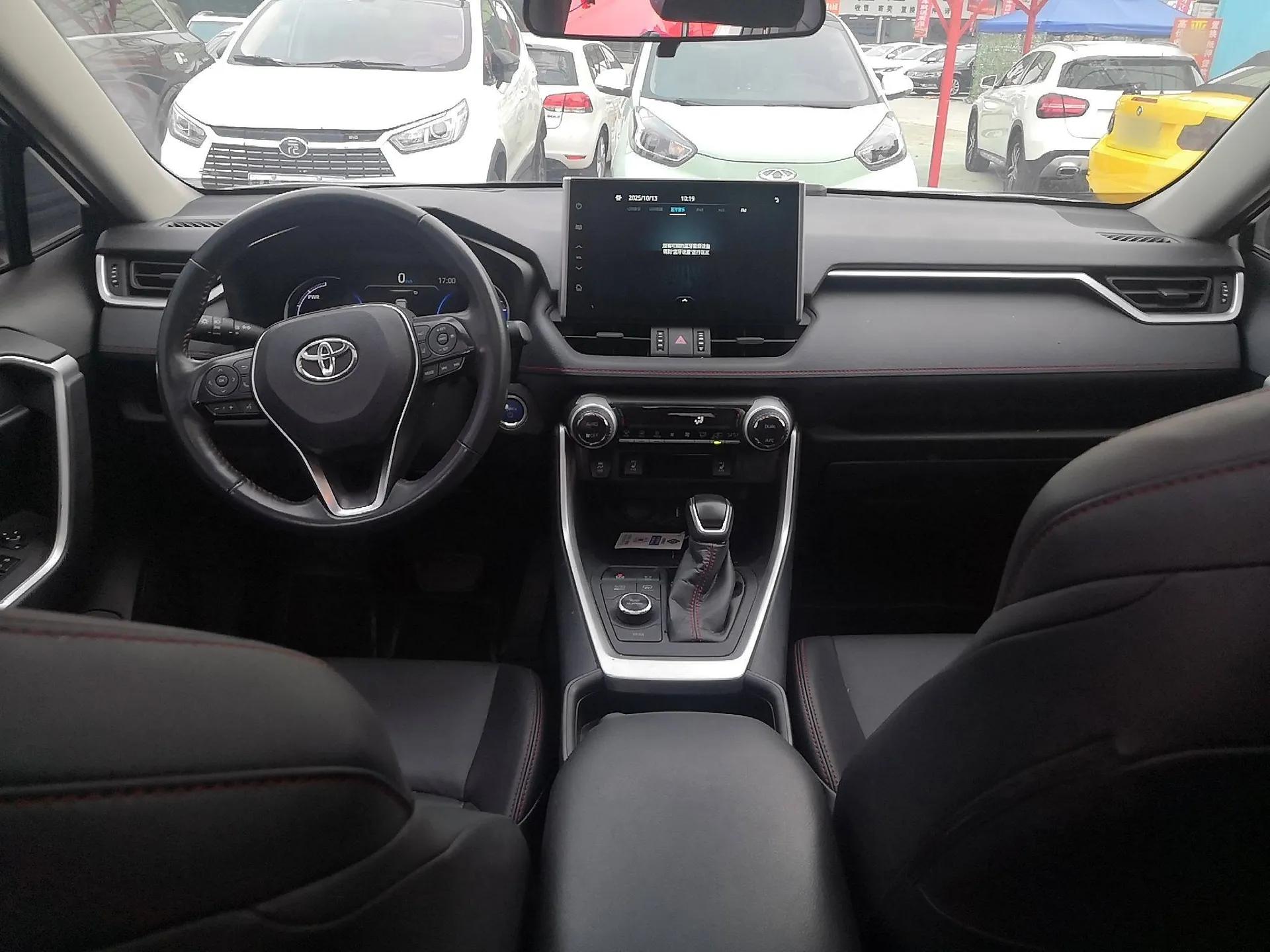 Toyota Wildlander New Energy 2021 High-Performance Edition 2.5L Four-Wheel Drive Powerful Version — миниатюра 20