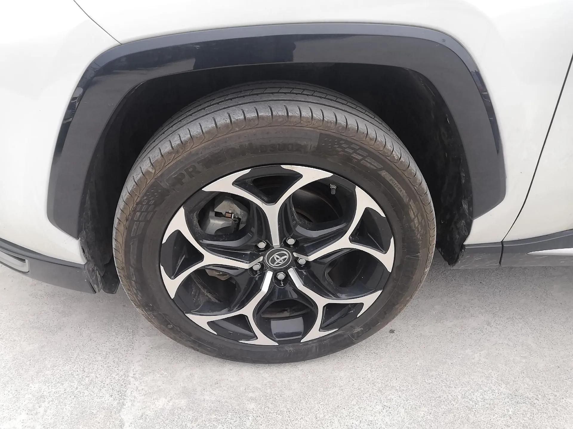 Toyota Wildlander New Energy 2021 High-Performance Edition 2.5L Four-Wheel Drive Powerful Version — миниатюра 9