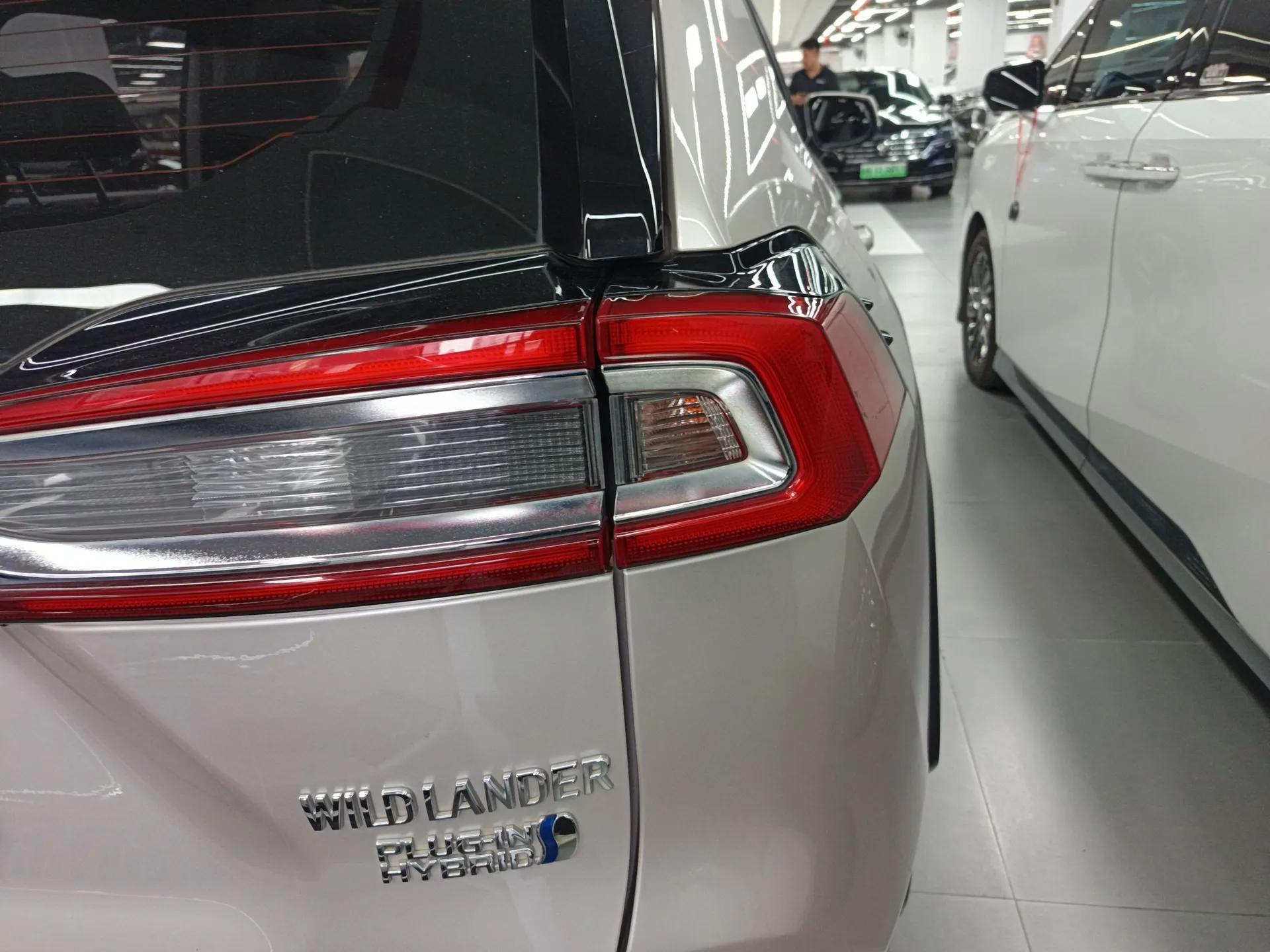 Toyota Wildlander New Energy 2021 High-Performance Edition 2.5L Two-Wheel Drive Powerful Version — миниатюра 7
