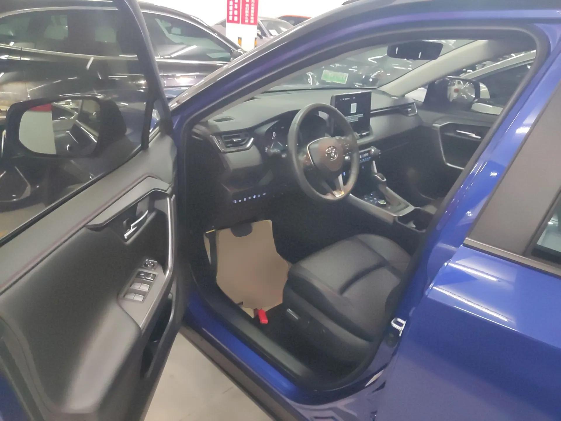Toyota Wildlander New Energy 2021 High-Performance Edition 2.5L Four-Wheel Drive Powerful Version — миниатюра 19