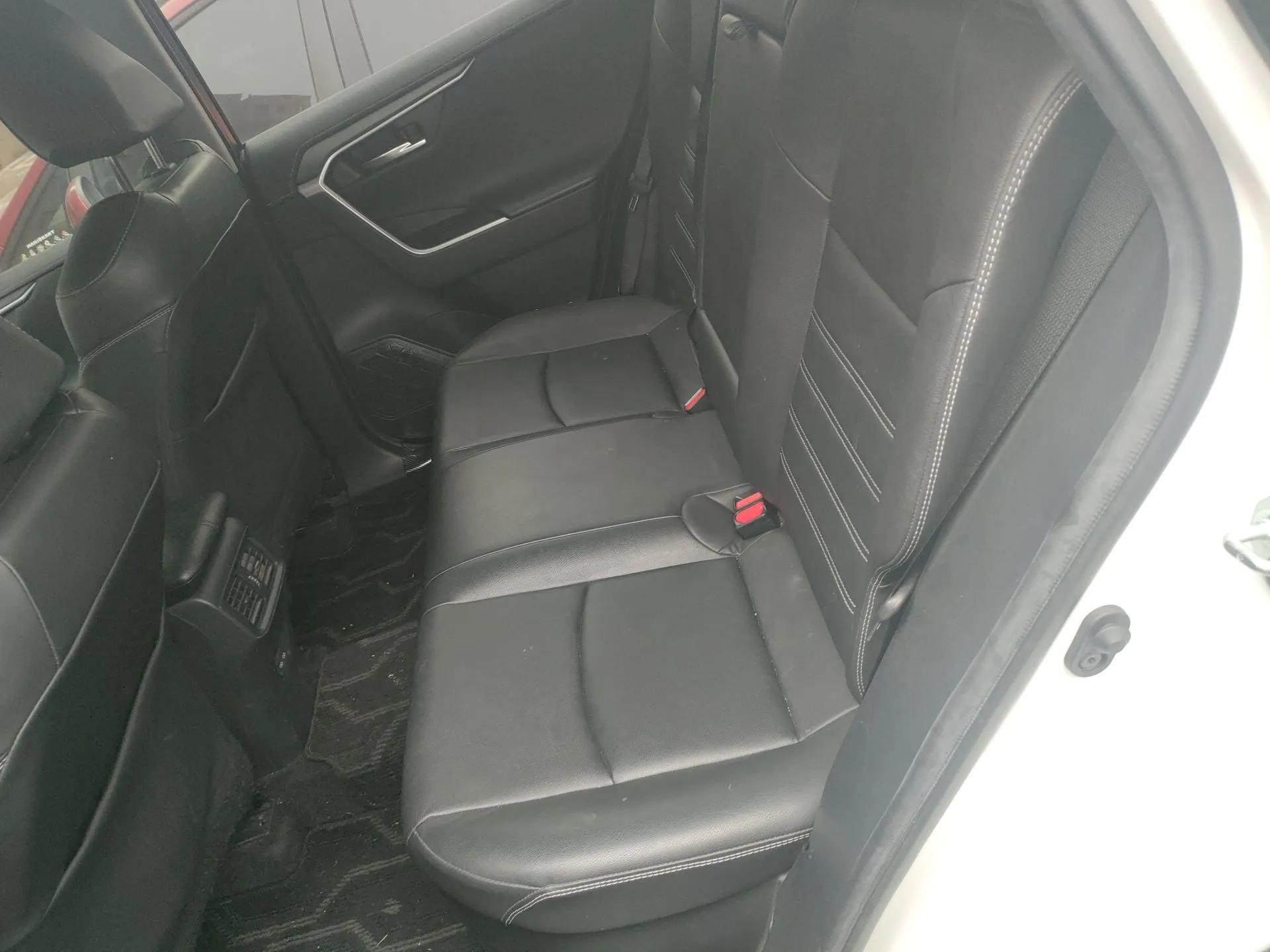 Toyota RAV4 Rongfang Plug-in Hybrid 2022 2.5L Four-Wheel Drive Flagship Pro — миниатюра 18