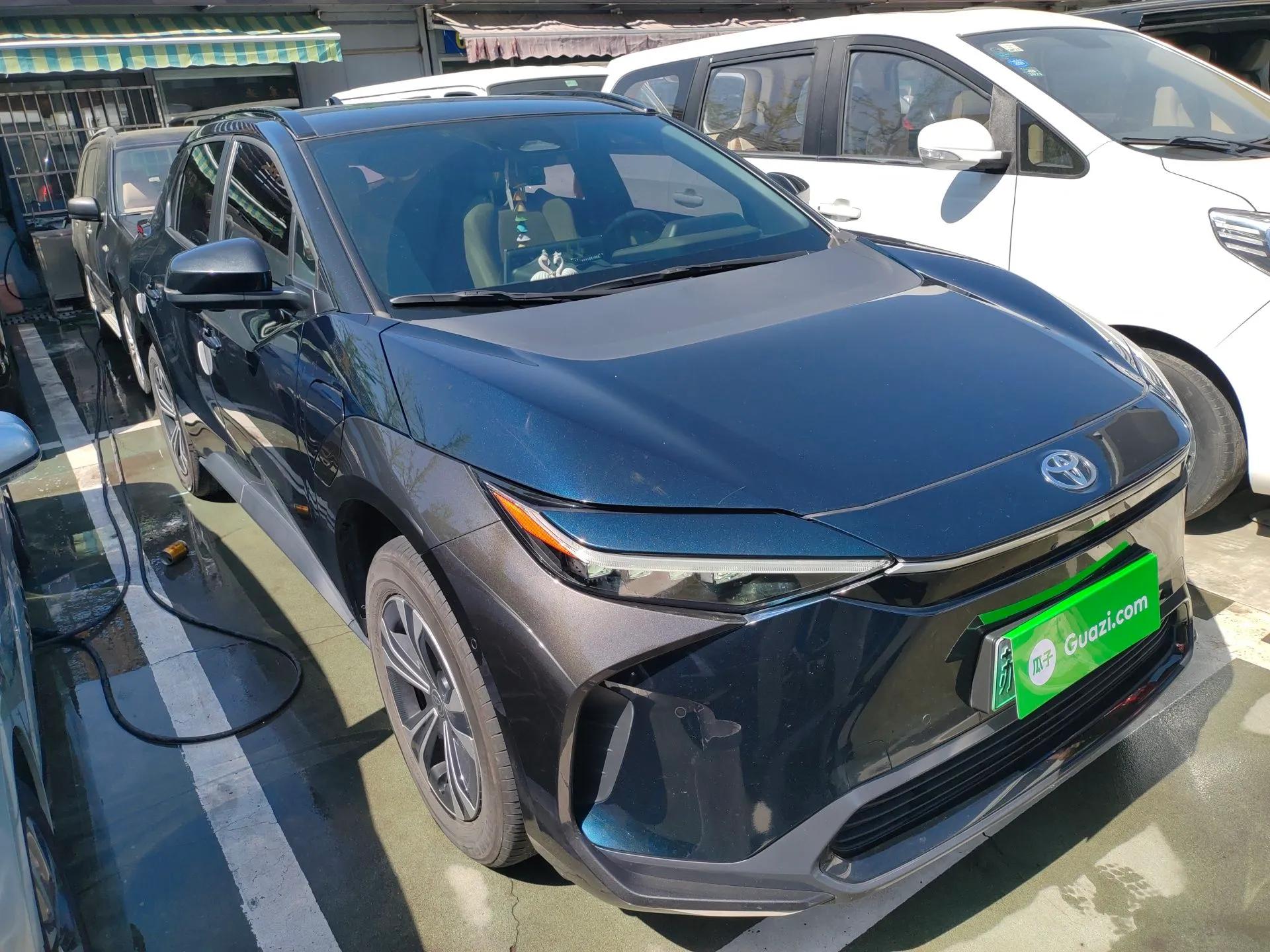 Toyota FAW bZ4X 2022 Two-Wheel Drive Long-Range PRO Version — миниатюра 3