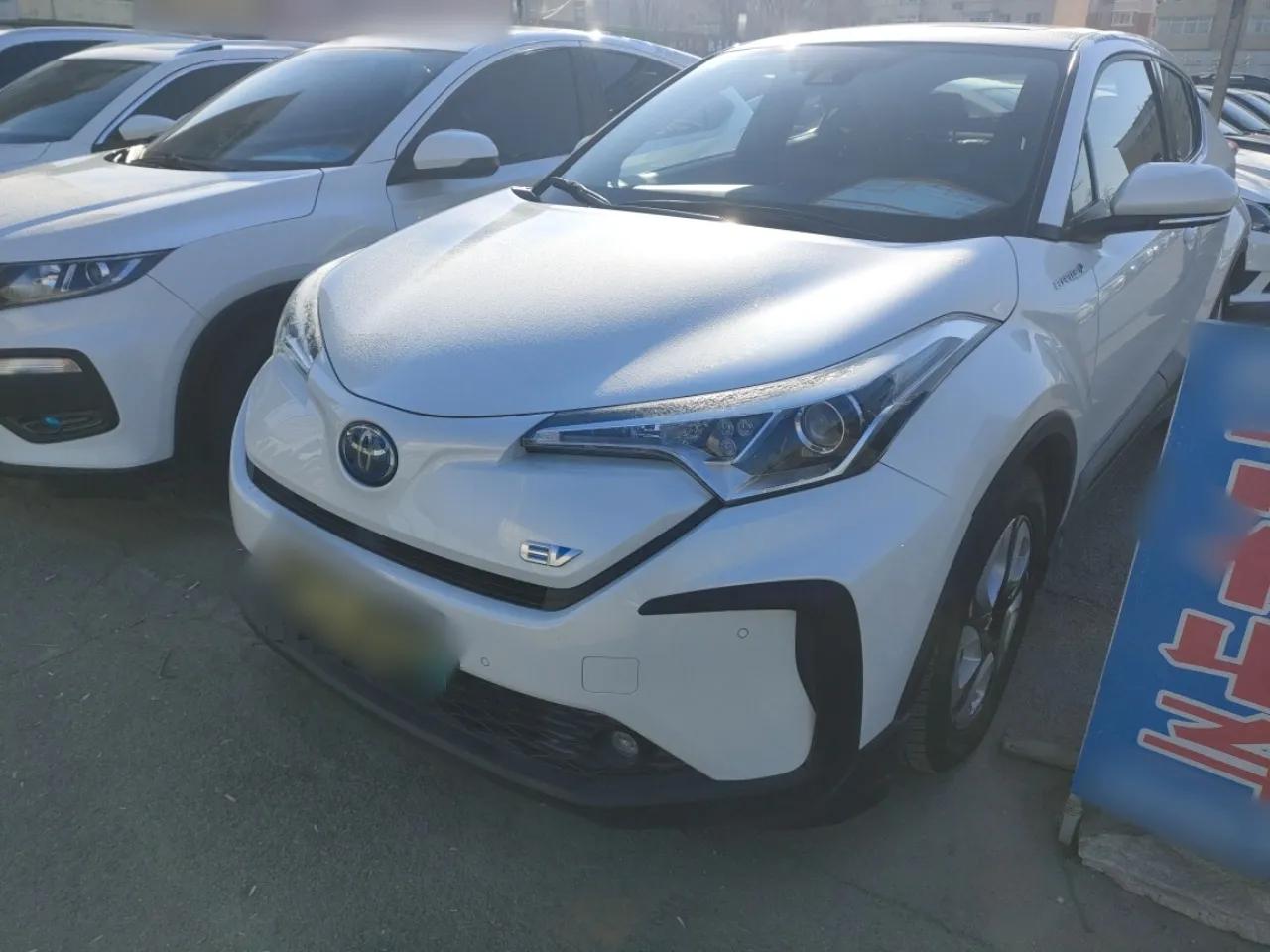 Toyota C-HR EV 2020 Luxury Sunroof Edition — миниатюра 1