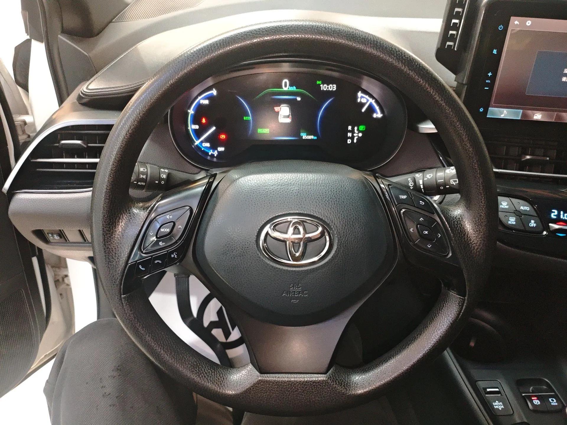 Toyota C-HR EV 2020 Leading Edition — миниатюра 14