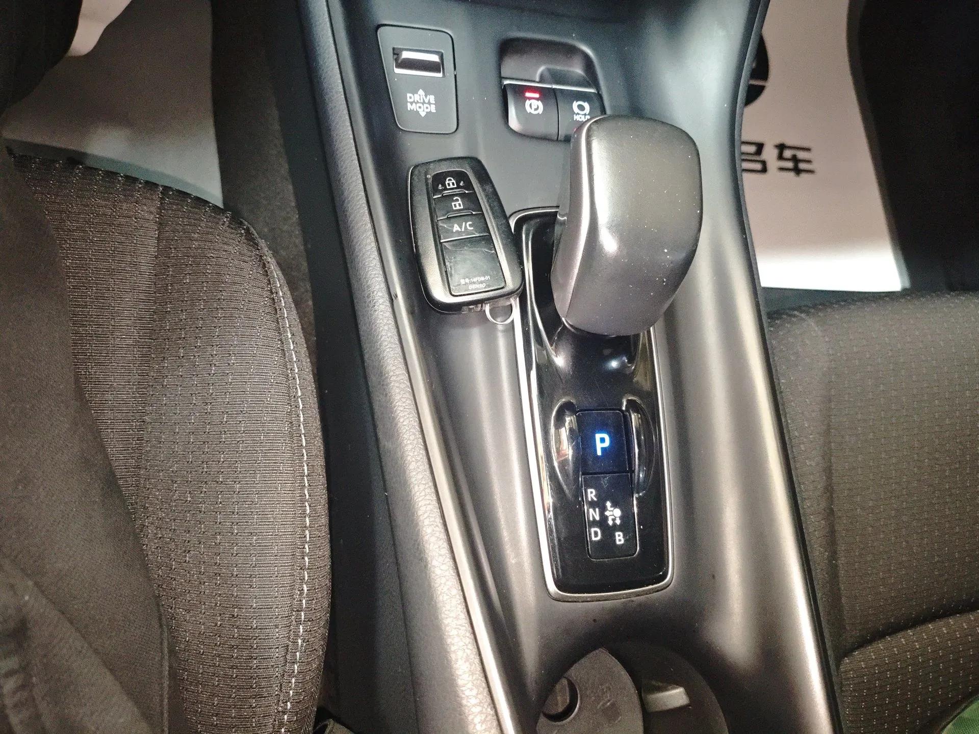 Toyota C-HR EV 2020 Leading Edition — миниатюра 17
