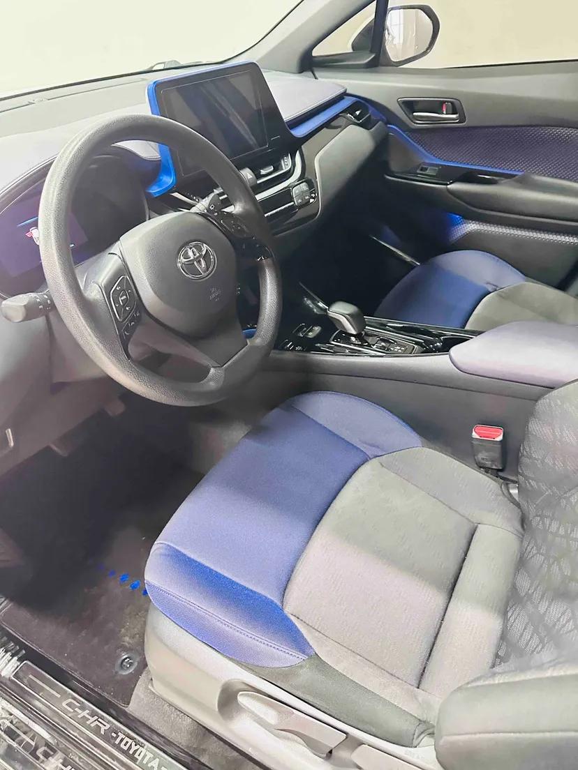 Toyota C-HR EV 2020 Luxury Sunroof Edition — миниатюра 18