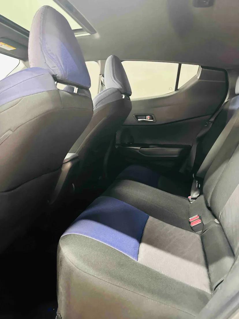 Toyota C-HR EV 2020 Luxury Sunroof Edition — миниатюра 19