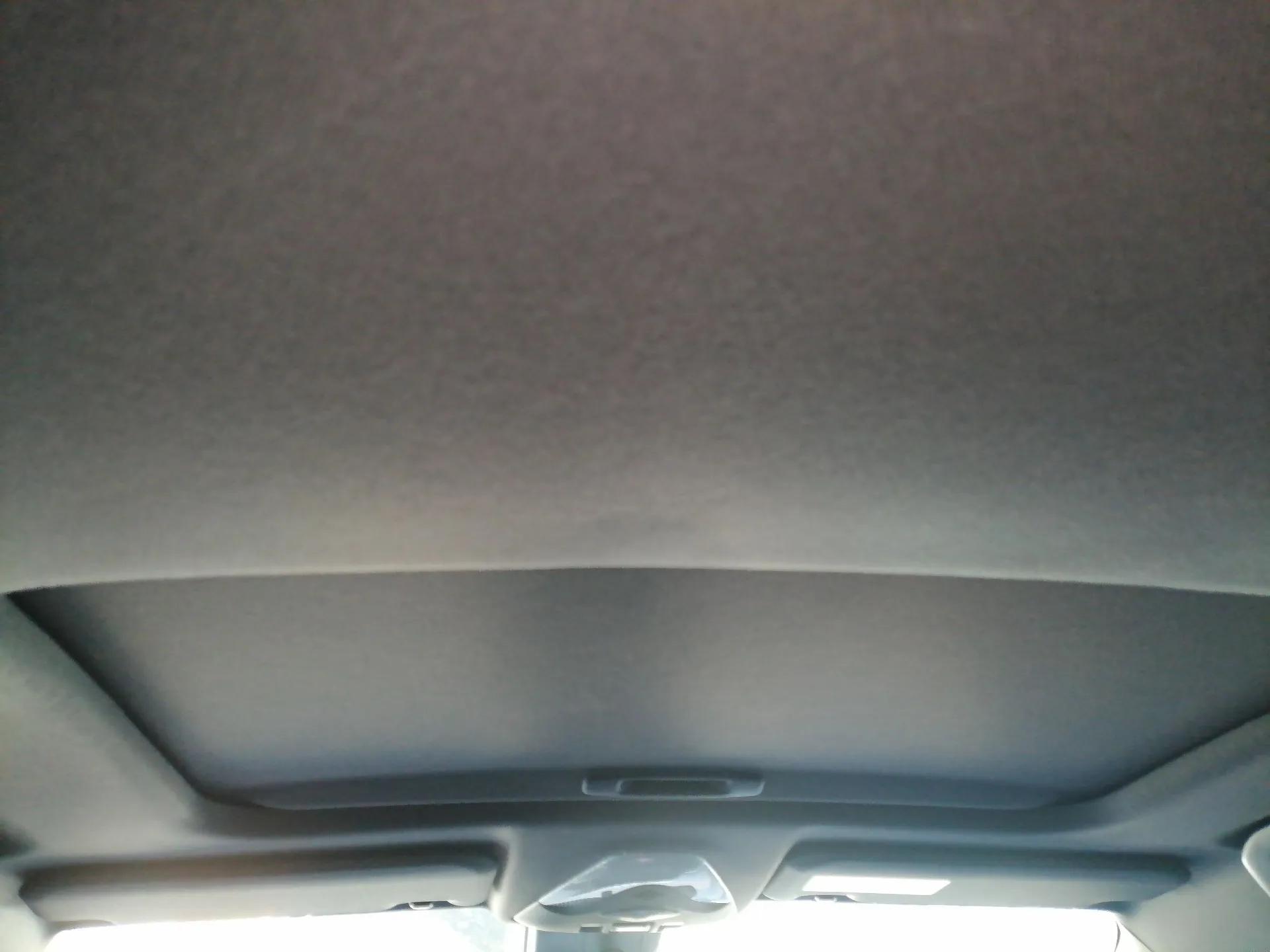 Toyota C-HR EV 2020 Deluxe Sunroof Edition — миниатюра 20