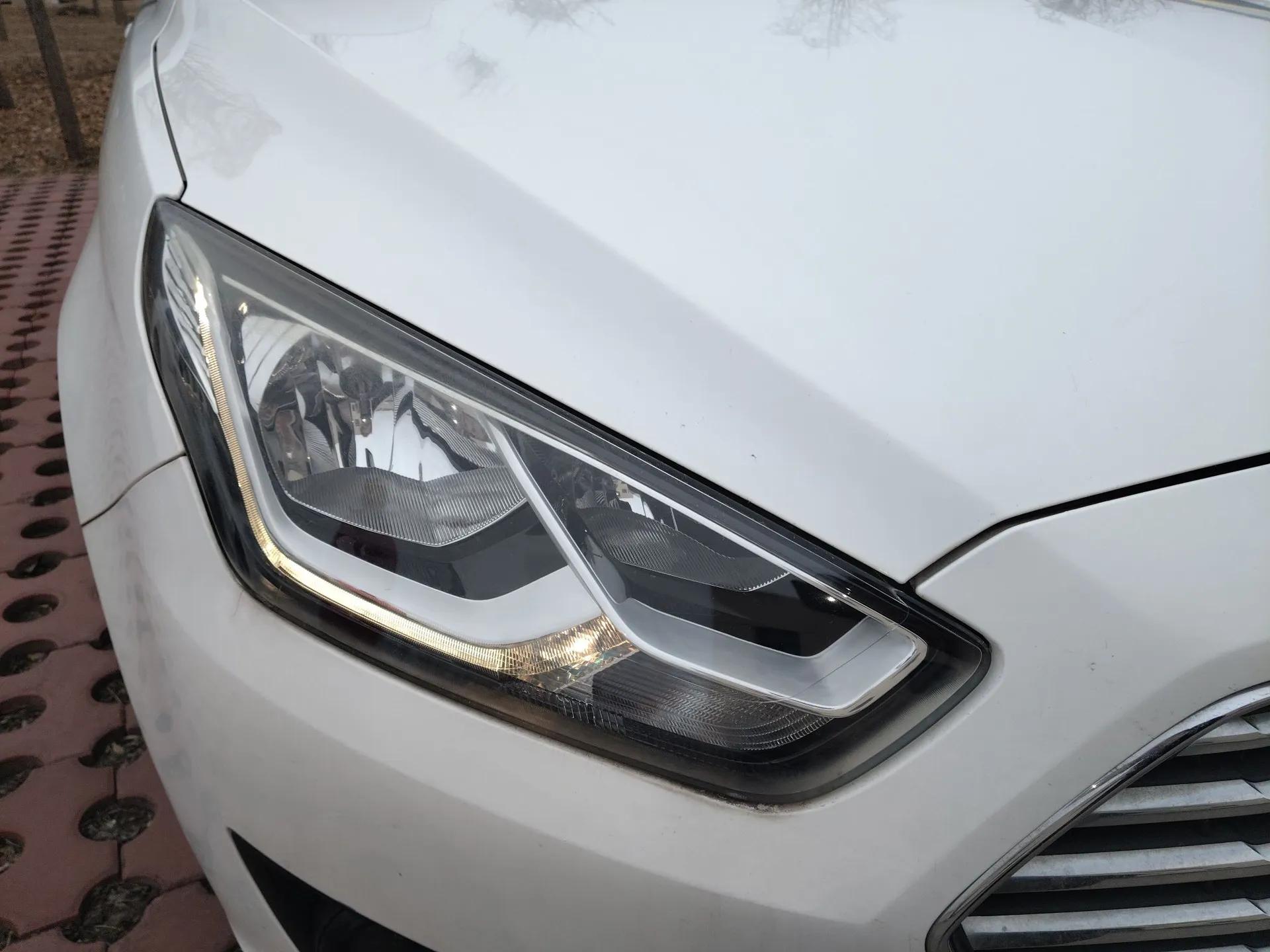 Ford Escort 2015 1.5L Automatic Comfort Edition — миниатюра 7