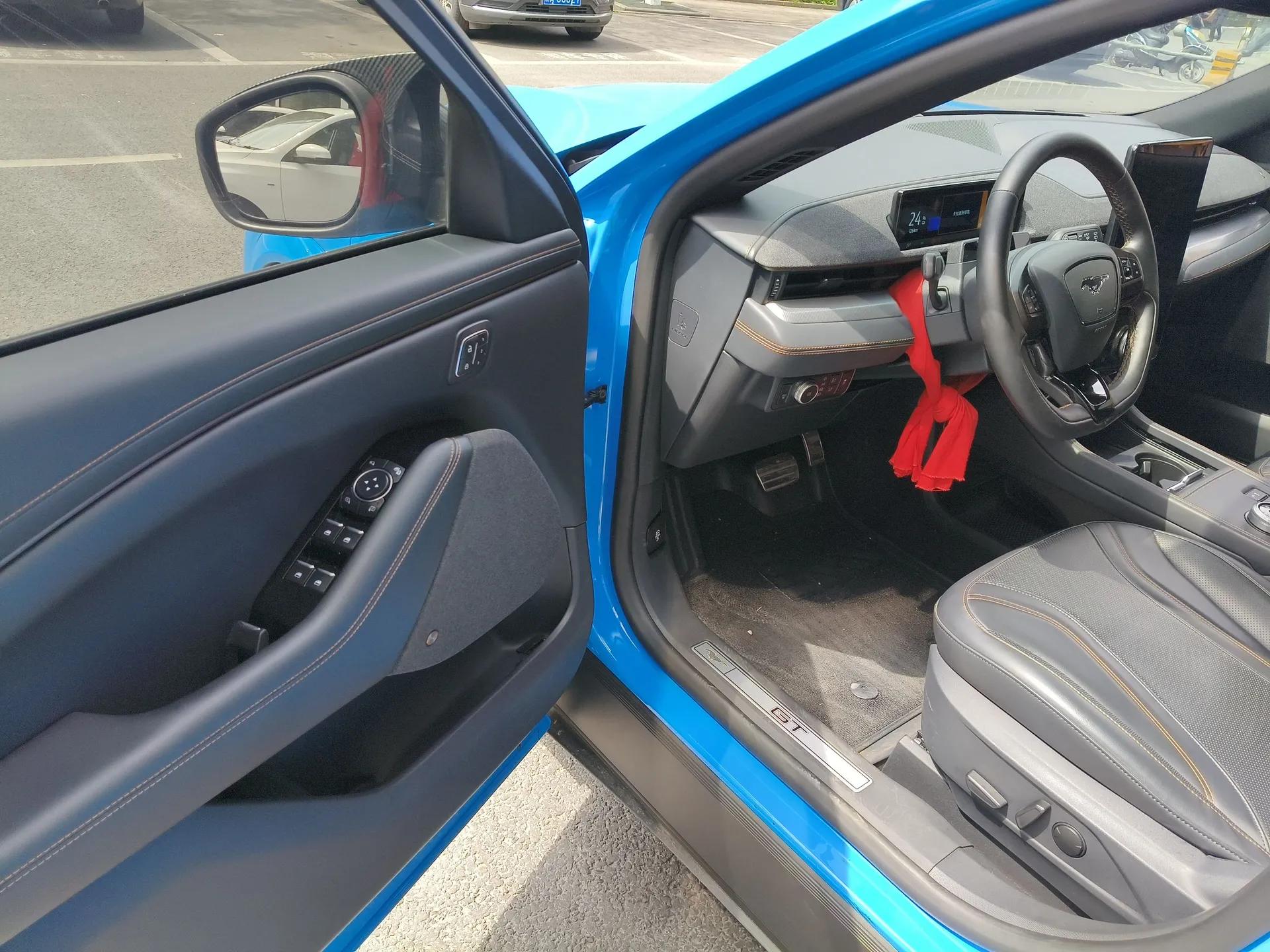 Ford Mustang Mach-E 2021 GT Model — миниатюра 19