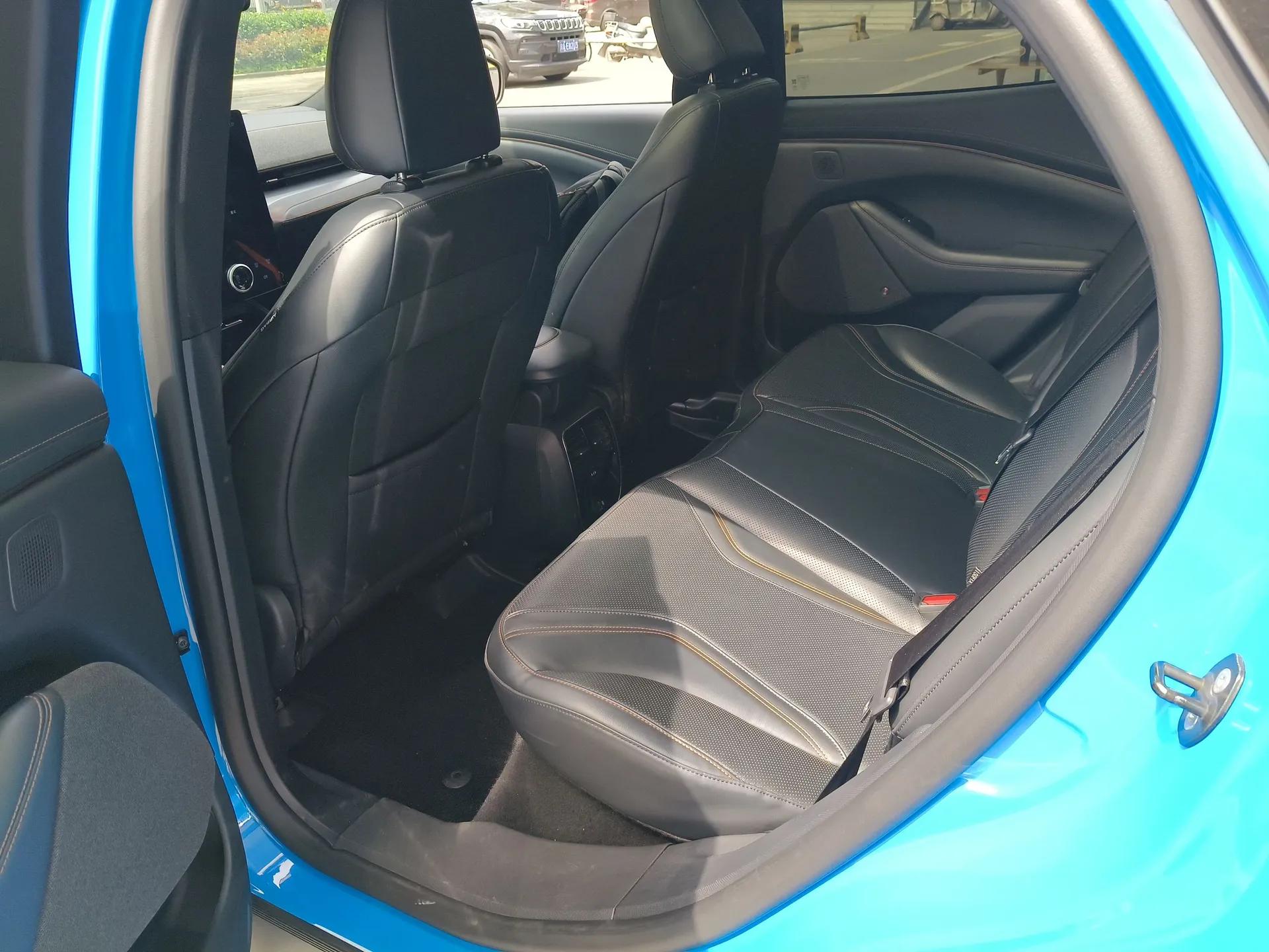 Ford Mustang Mach-E 2021 GT Model — миниатюра 20