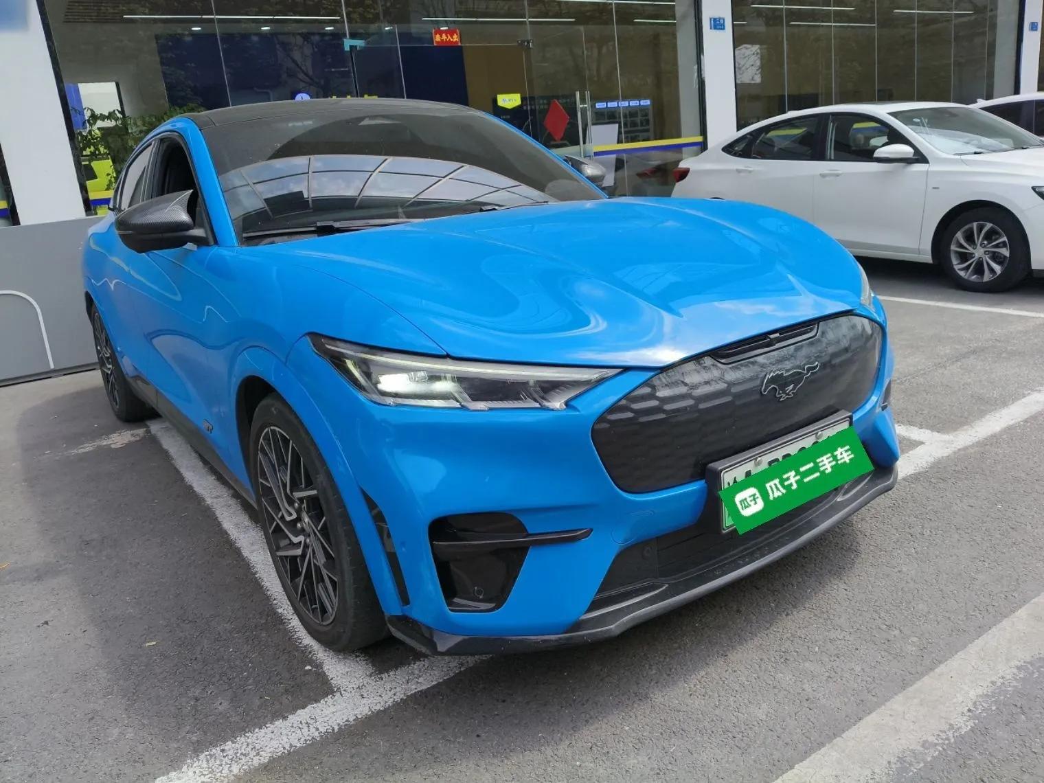Ford Mustang Mach-E 2021 GT Model — миниатюра 3