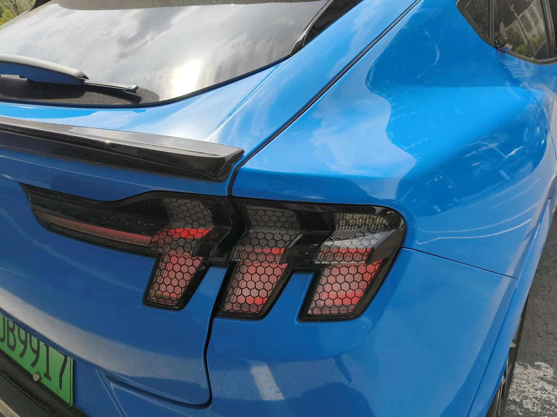 Ford Mustang Mach-E 2021 GT Model — миниатюра 7