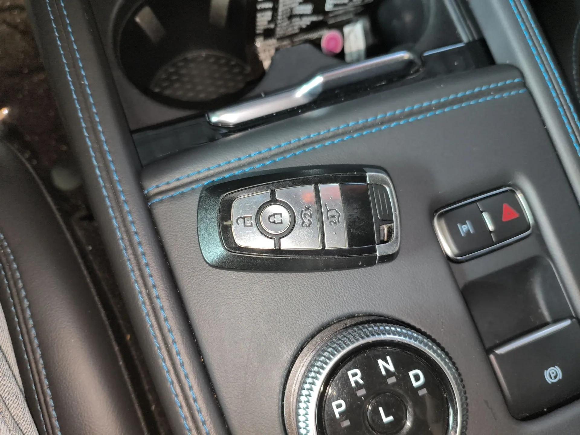 Ford Mustang Mach-E 2021 GT Model — миниатюра 12