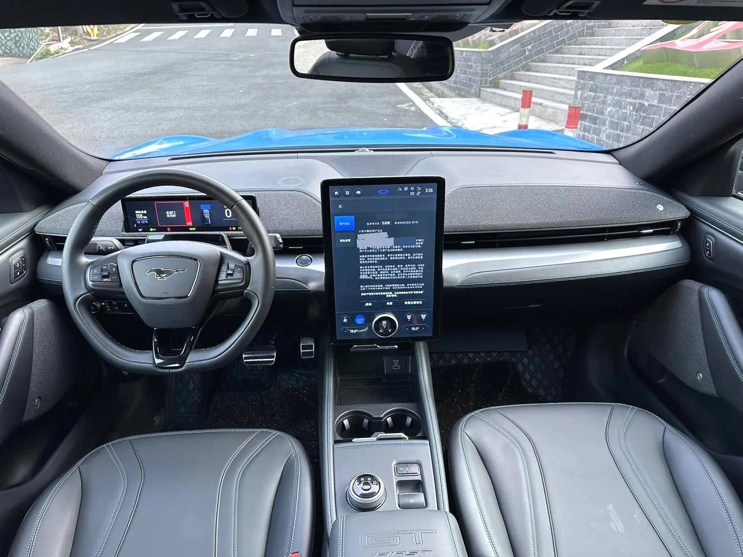 Ford Mustang Mach-E 2021 GT Model — миниатюра 13