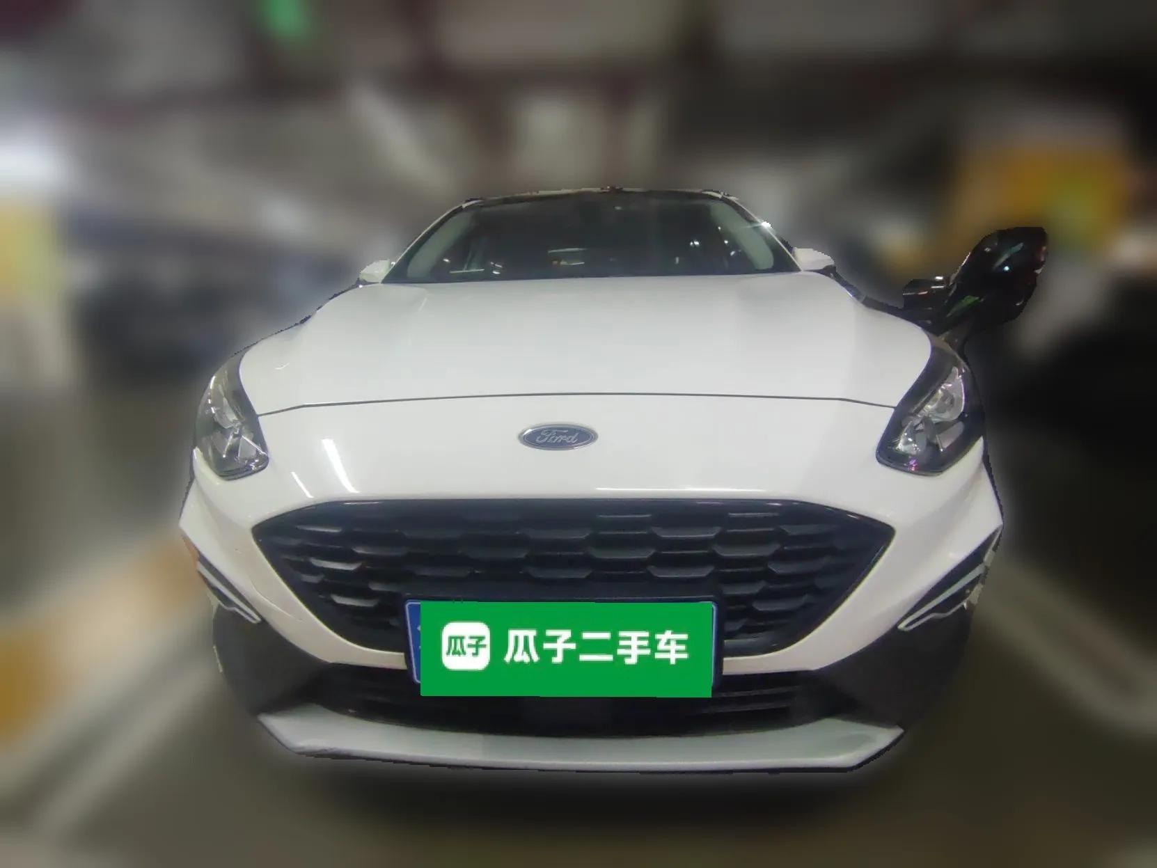 Ford Focus Active 2020 EcoBoost 180 Automatic Trendy Model — миниатюра 2