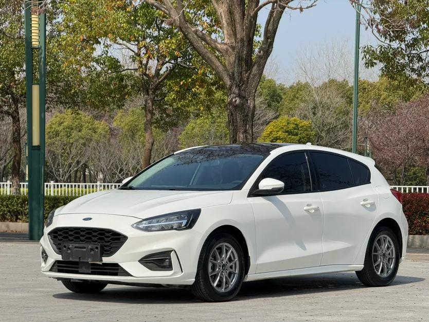 Ford Focus Active 2021 EcoBoost 180 Automatic Trendy Model — миниатюра 1