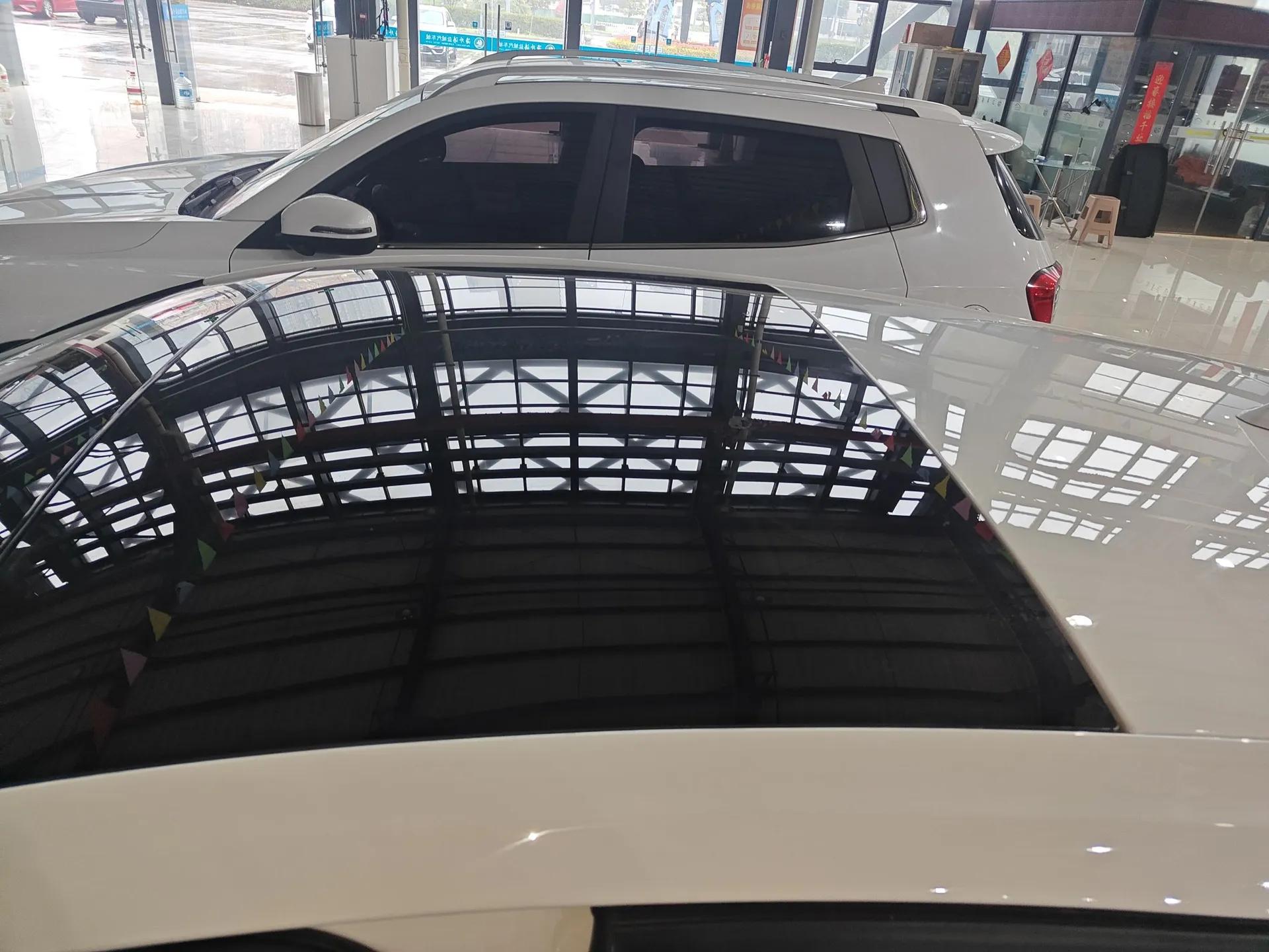 Ford Focus Active 2021 EcoBoost 180 Automatic Trendy Model — миниатюра 11