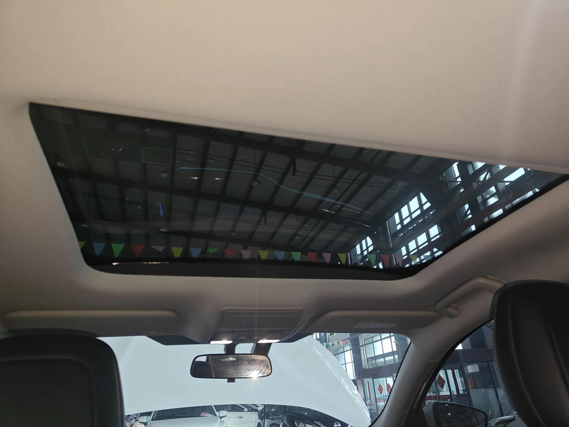 Ford Focus Active 2021 EcoBoost 180 Automatic Trendy Model — миниатюра 21