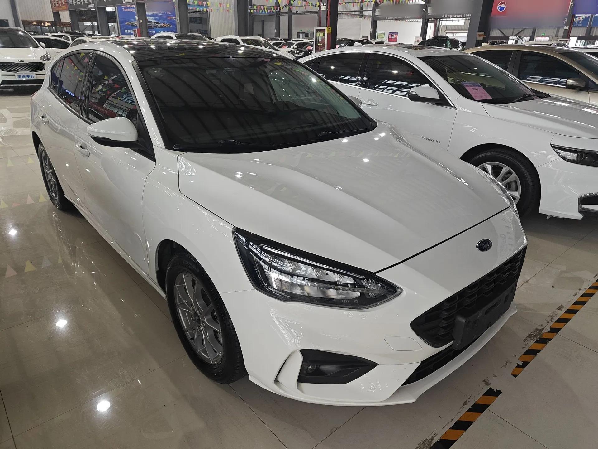 Ford Focus Active 2021 EcoBoost 180 Automatic Trendy Model — миниатюра 6