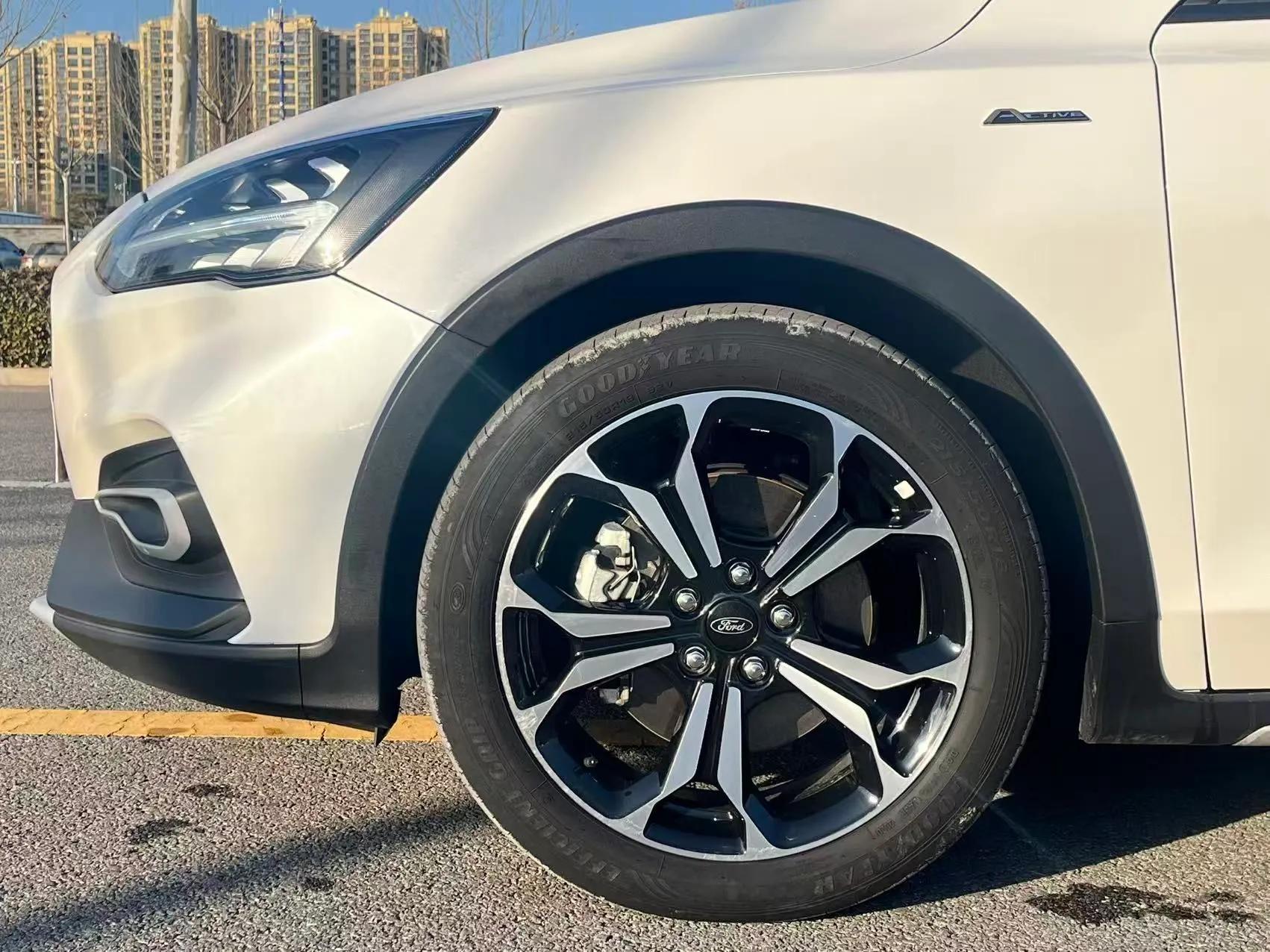 Ford Focus Active 2020 EcoBoost 180 Automatic Titanium Edition — миниатюра 10