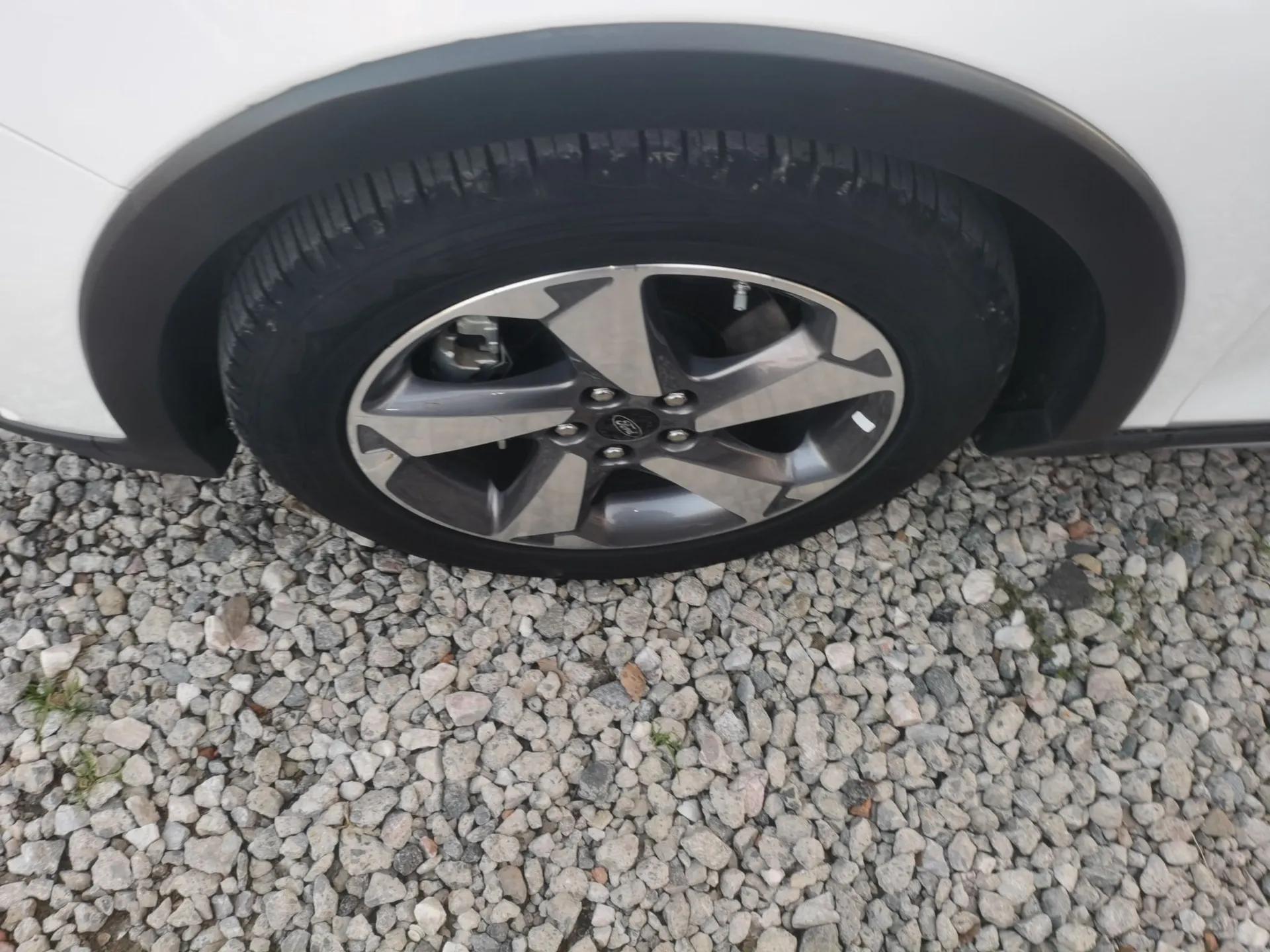Ford Focus Active 2020 EcoBoost 180 Automatic Trendy Model — миниатюра 9