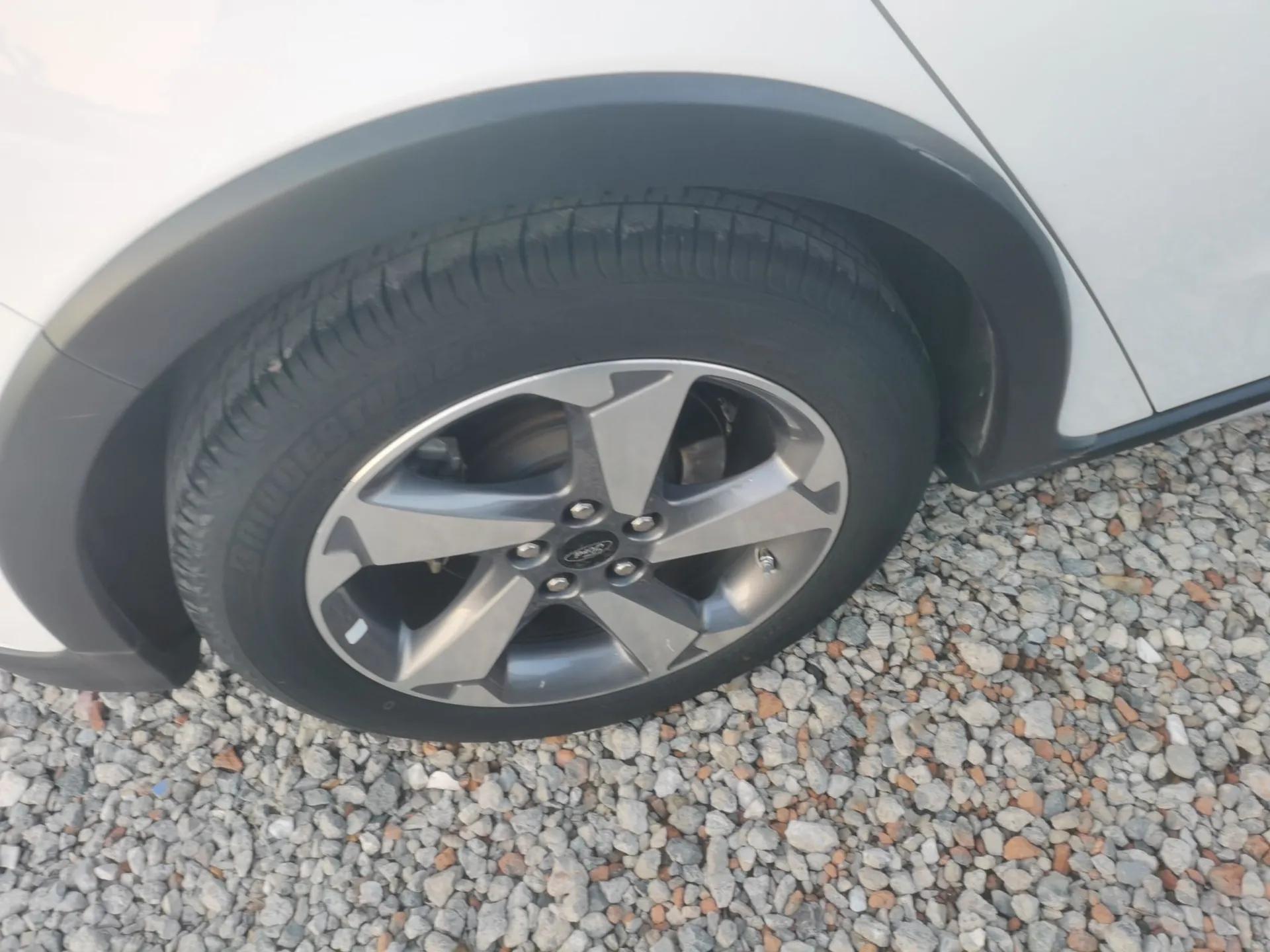 Ford Focus Active 2020 EcoBoost 180 Automatic Trendy Model — миниатюра 10