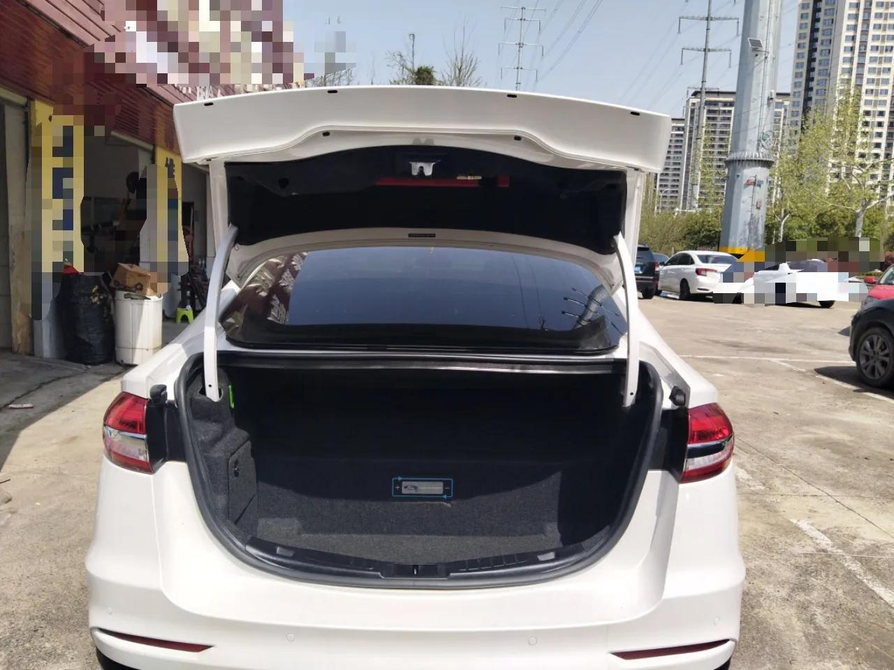 Ford Mondeo New Energy 2018 2.0 PHEV Smart-Controlled Fashion Edition China V Standard — миниатюра 21