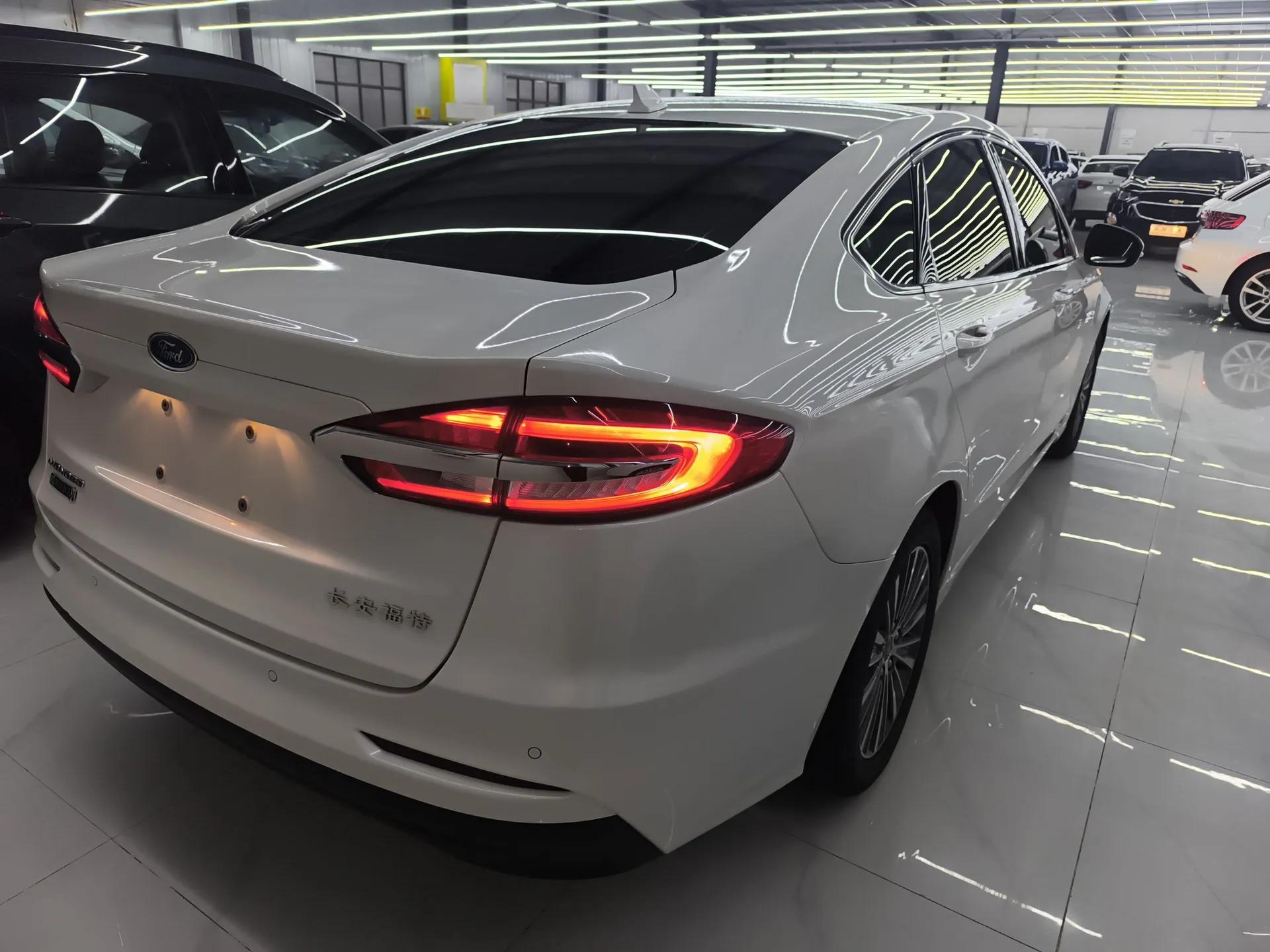 Ford Mondeo New Energy 2018 2.0 PHEV Smart-Controlled Fashion Edition China VI Standard — миниатюра 4