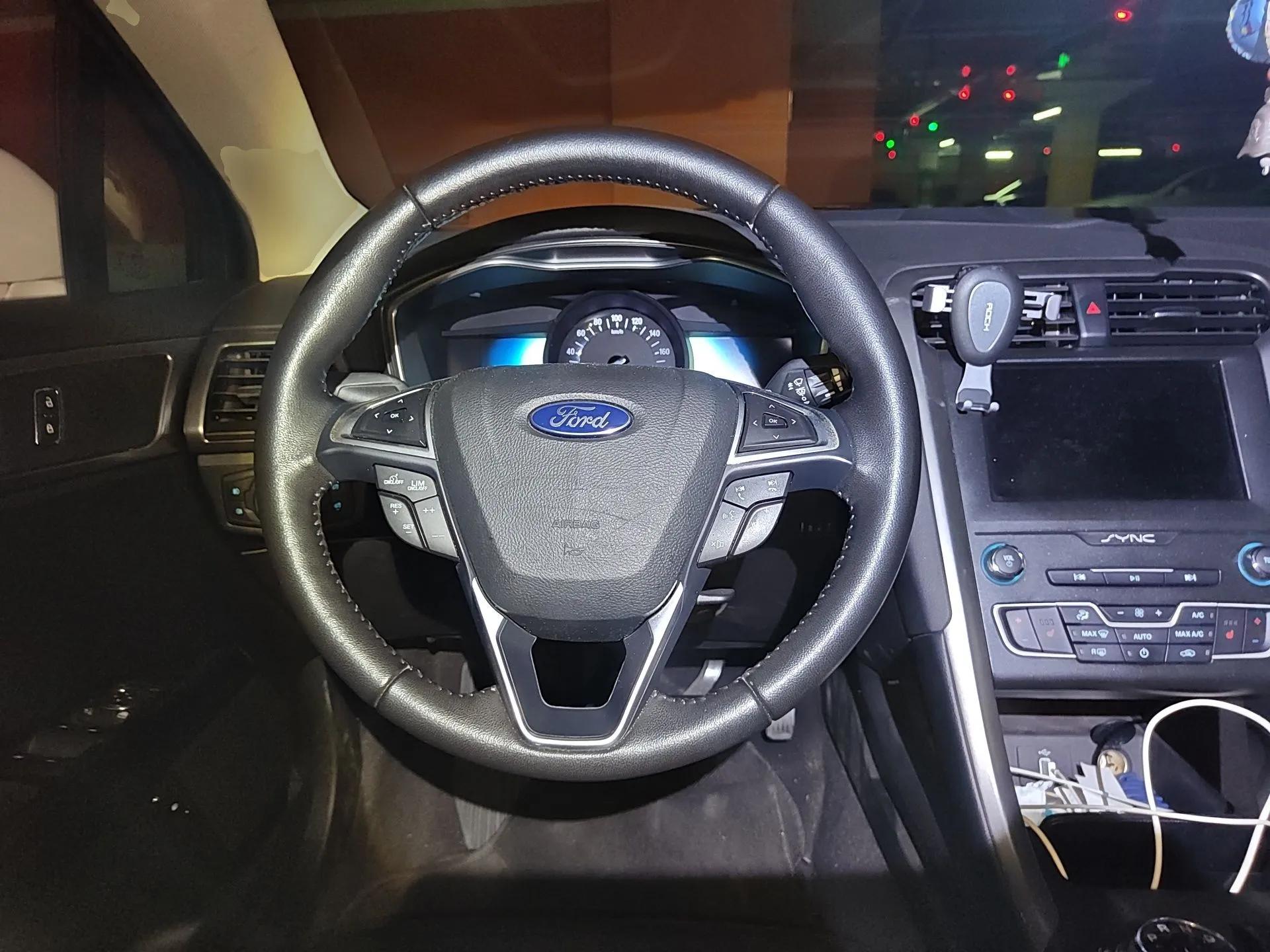 Ford Mondeo New Energy 2018 2.0 PHEV Smart-Control Luxury Version China VI Standard — миниатюра 11