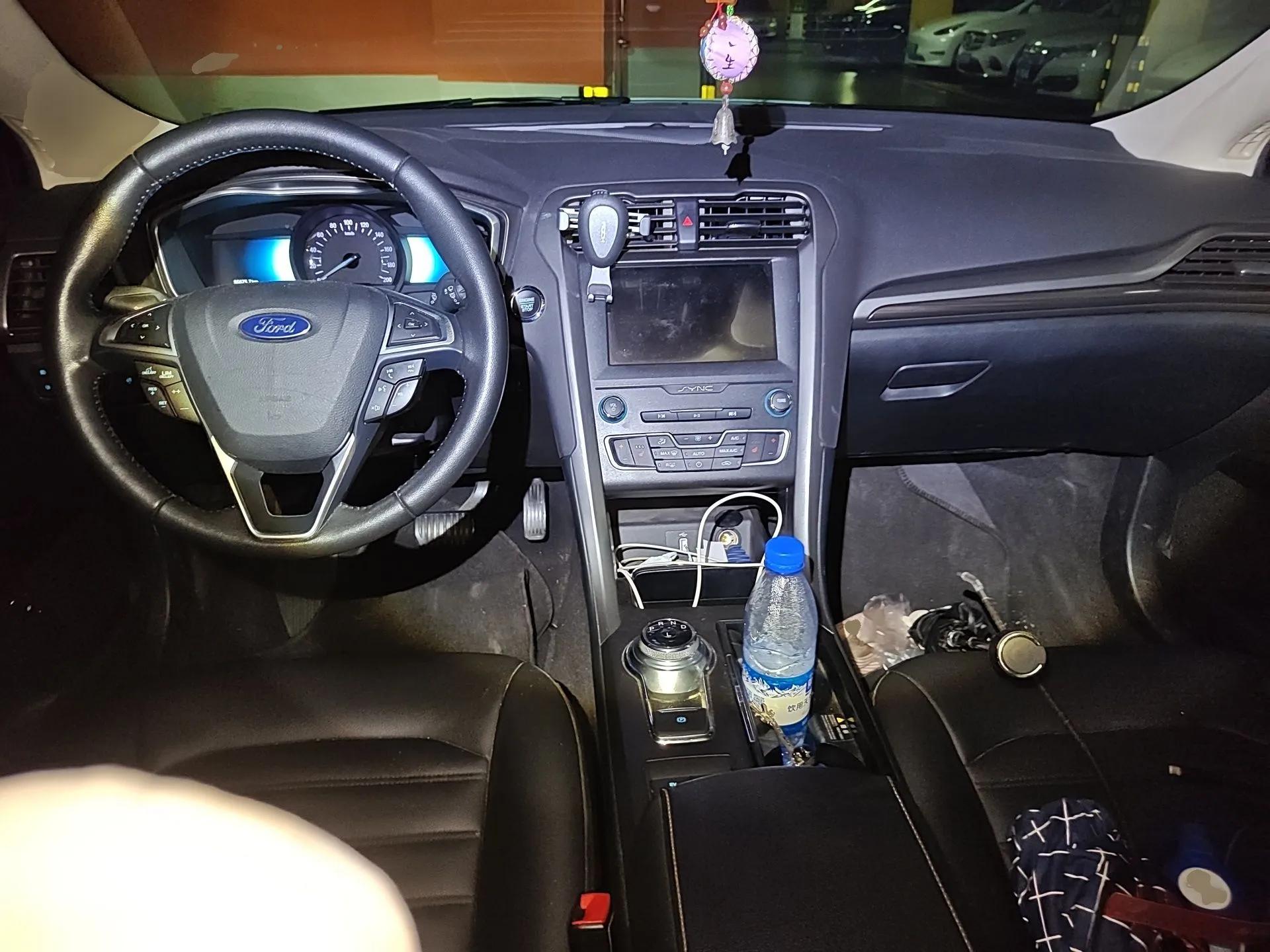 Ford Mondeo New Energy 2018 2.0 PHEV Smart-Control Luxury Version China VI Standard — миниатюра 10
