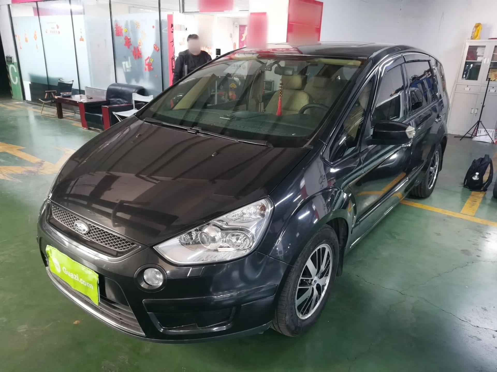Ford S-MAX 2008 2.3L 7-Seater Luxury Version — миниатюра 1