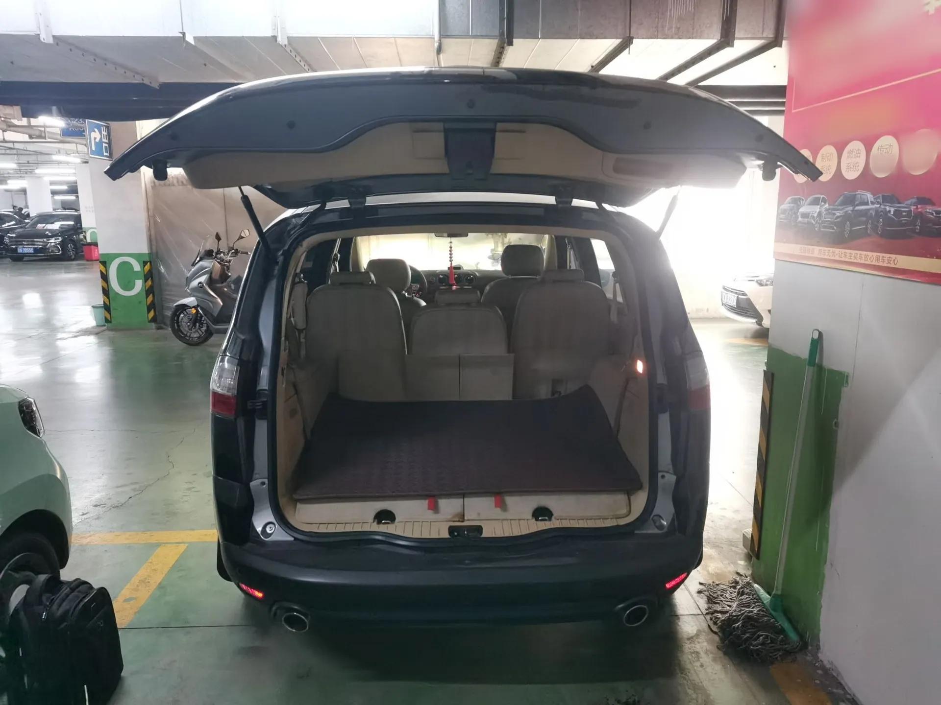 Ford S-MAX 2008 2.3L 7-Seater Luxury Version — миниатюра 22