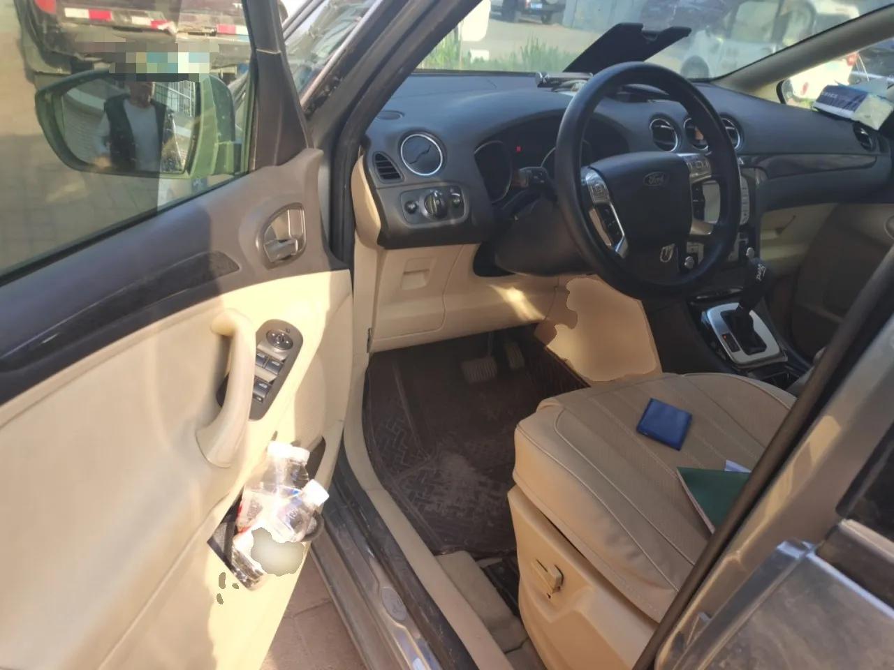 Ford S-MAX 2008 2.3L 7-Seater Luxury Version — миниатюра 17