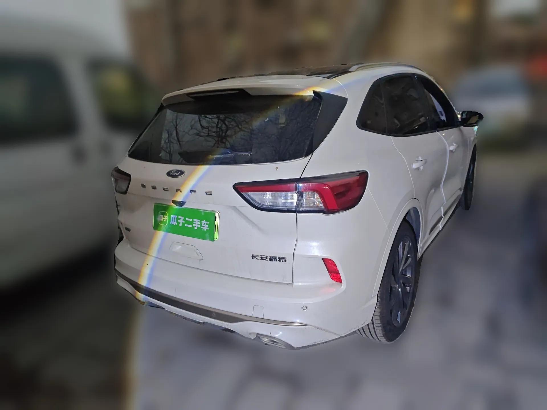 Ford Escape New Energy 2021 PHEV model — миниатюра 6